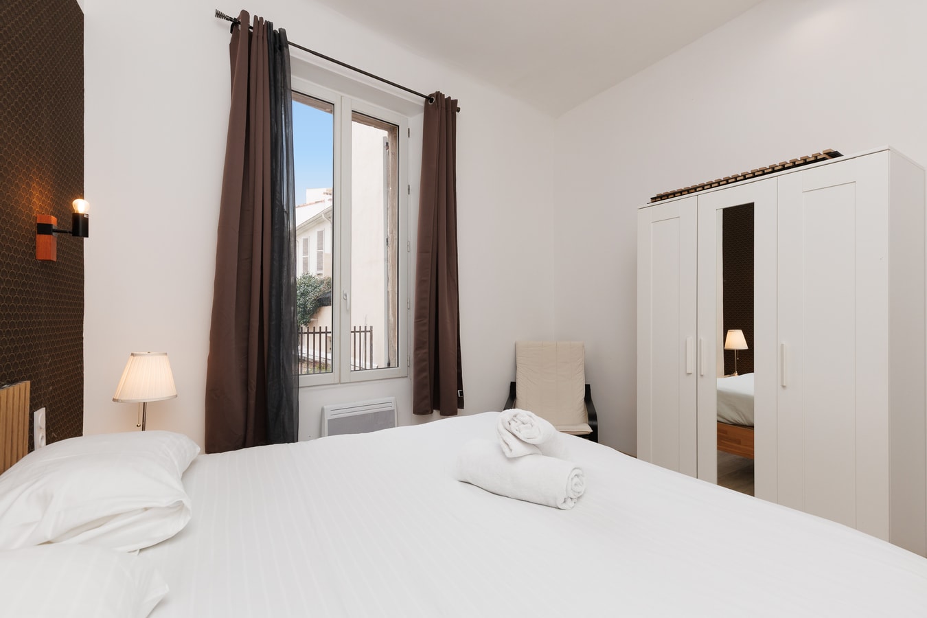 Upstays Elegant 3BR Steps from Le Palais 14 Upstays