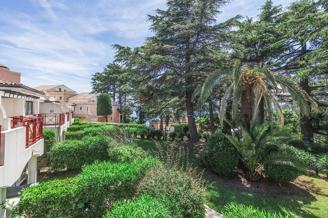 Upstays Garden Terrace Pool 28m² Apartment 17 Upstays