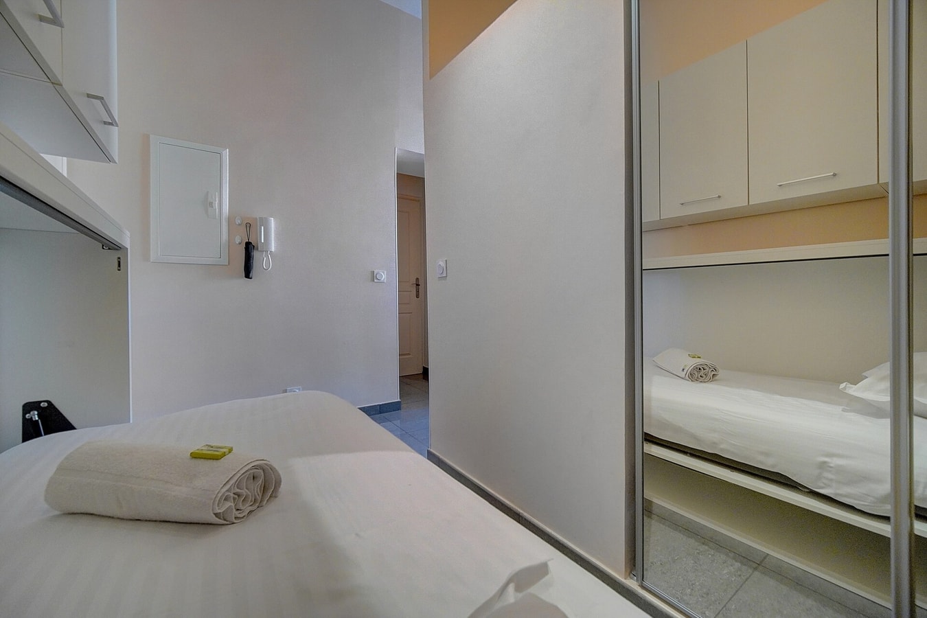 Bagheera · Immogroom- studio with terrace- close to the shops 16 ImmoGroom