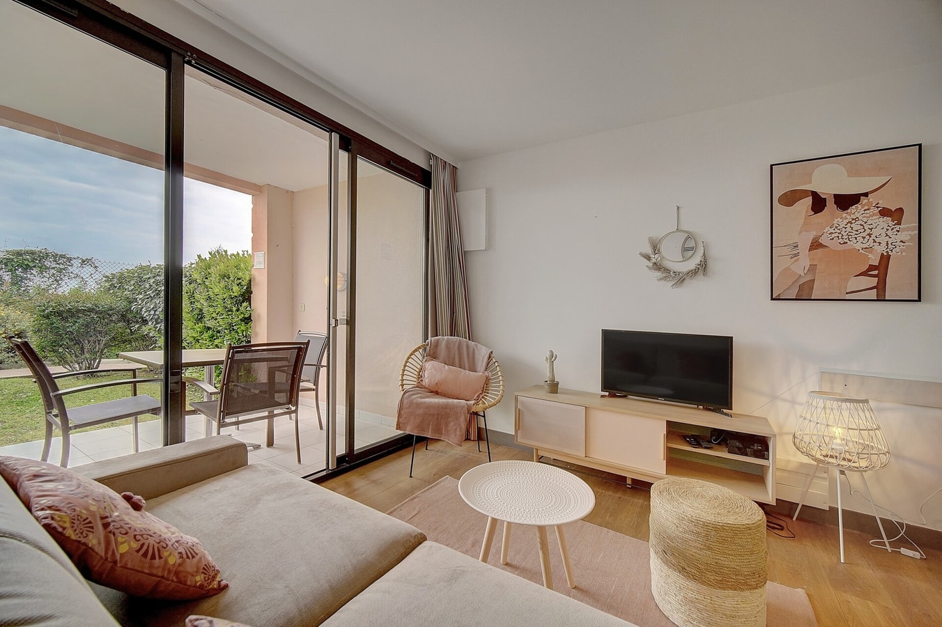 Immogroom - 2 Rooms renovated - Pool - Terrace 23 ImmoGroom
