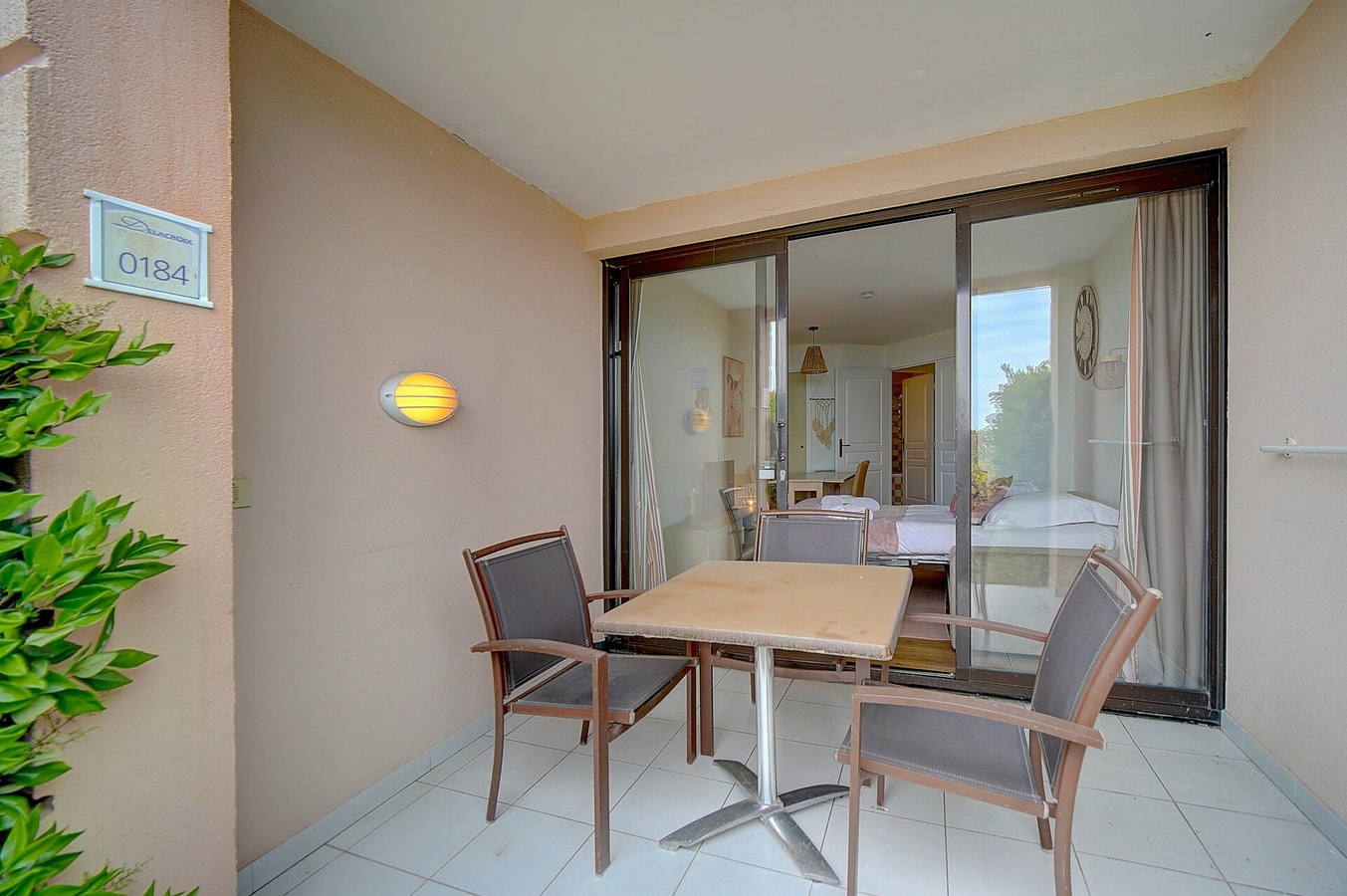 Immogroom - 2 Rooms renovated - Pool - Terrace 29 ImmoGroom