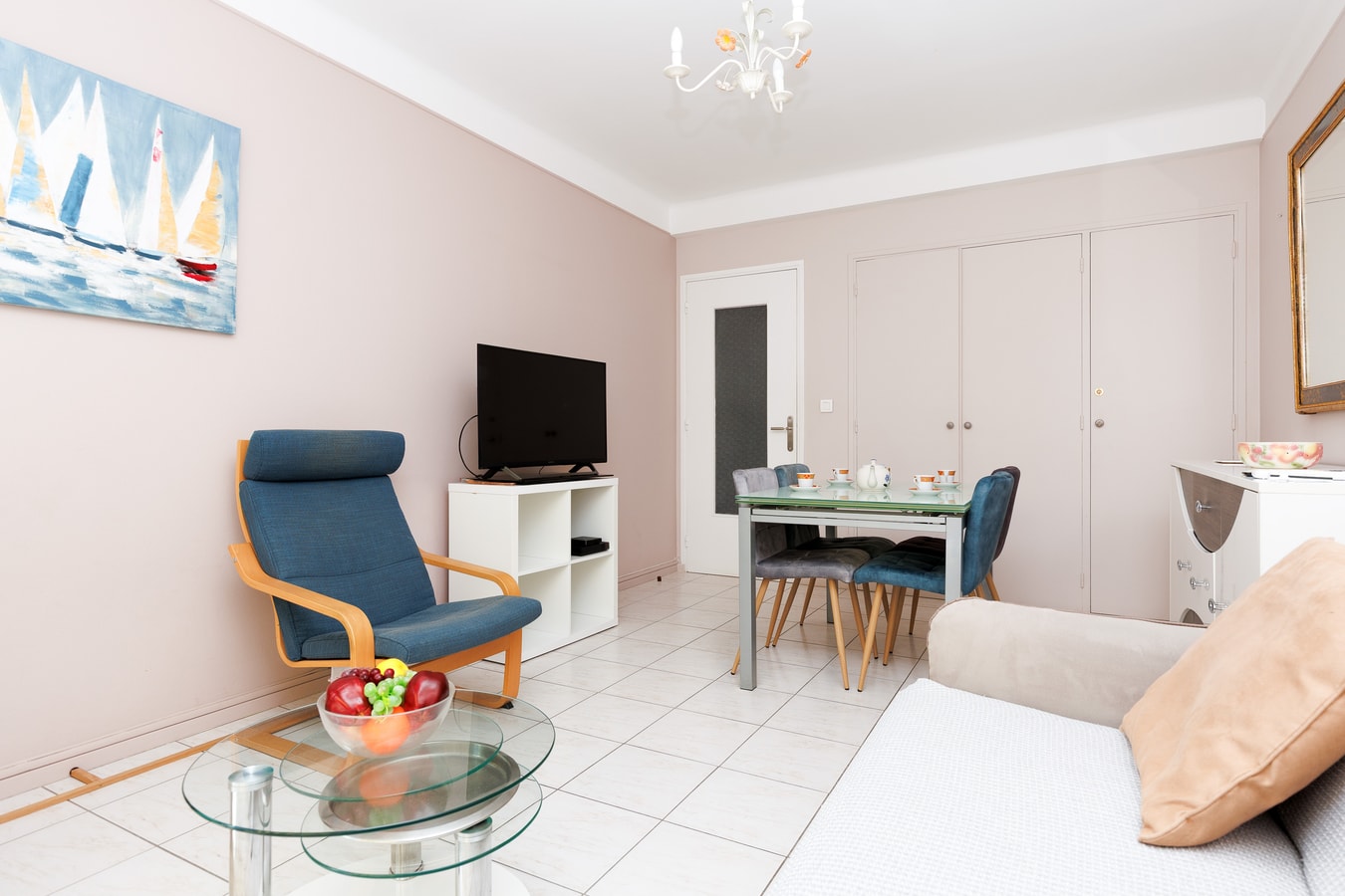 Upstays Cosy Calm 1 Bedroom with terrace and AC 18 Upstays