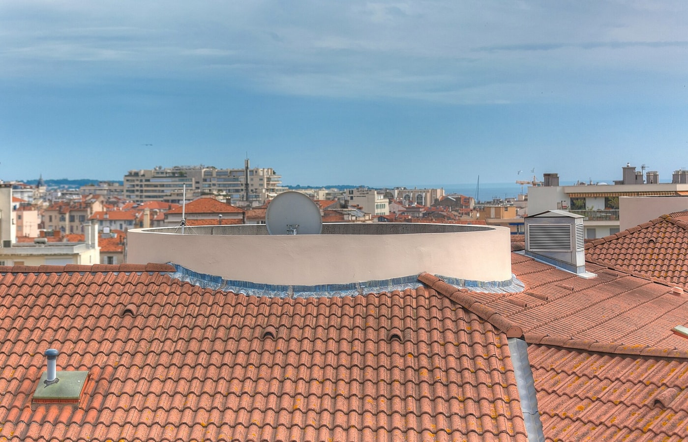 Horloge · Immogroom - Studio - Near Palais des festivals -AC 4 ImmoGroom
