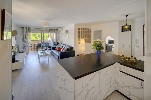 Immogroom - 2 Br- Bright - Terrace - Wifi - Air 1 ImmoGroom