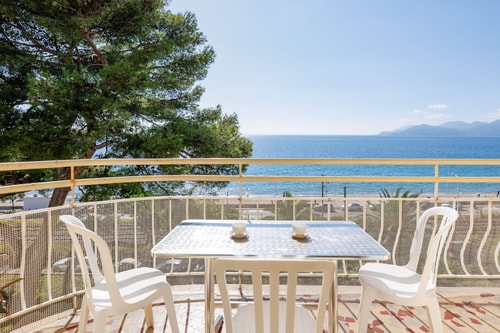 Upstays Sea View Terrace 70m² Apartment Upstays