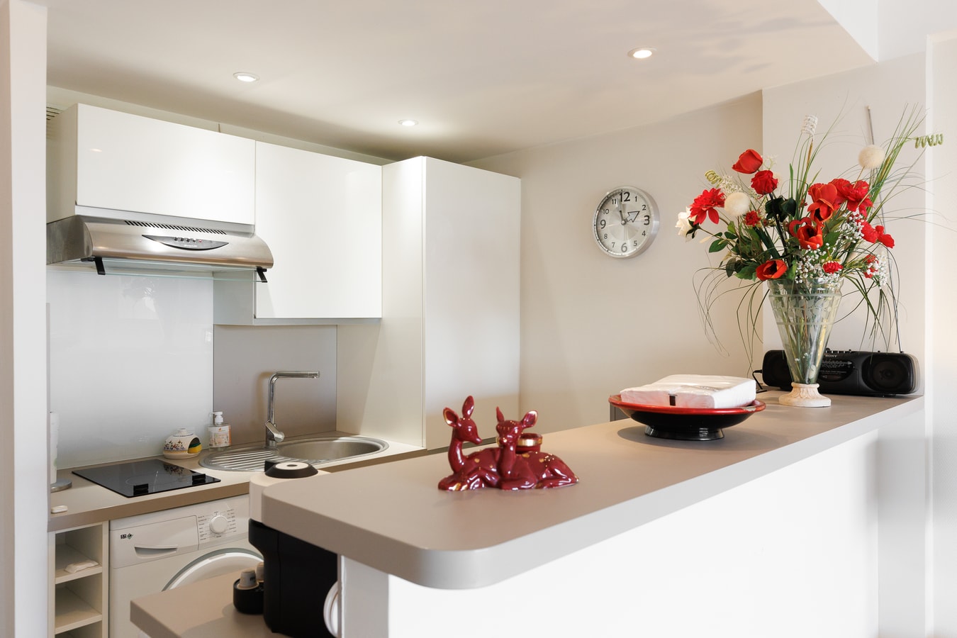 Upstays Bright 1BR 50m² with terrace Cannes center 16 Upstays