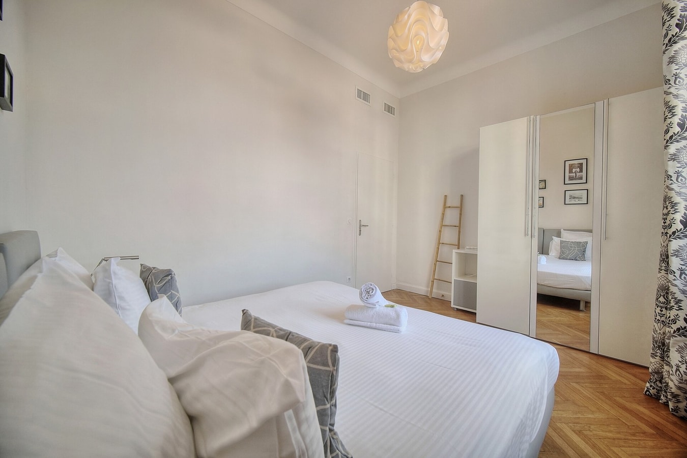 Mood · Immogroom - Close to Palais des festivals-Balcony 15 ImmoGroom