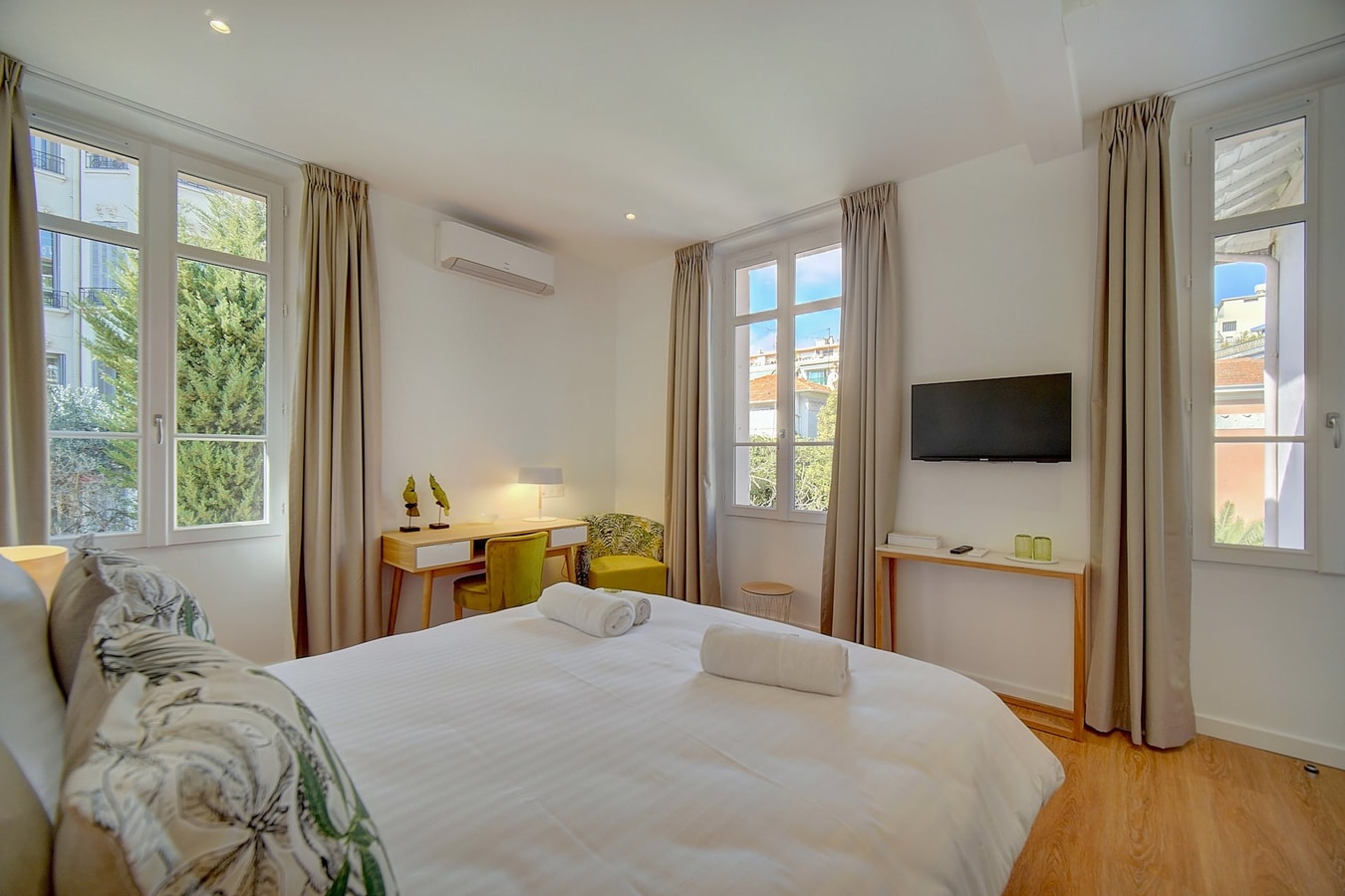 Immogroom - Magnificent 180m² duplex - Parking -AC 3 ImmoGroom