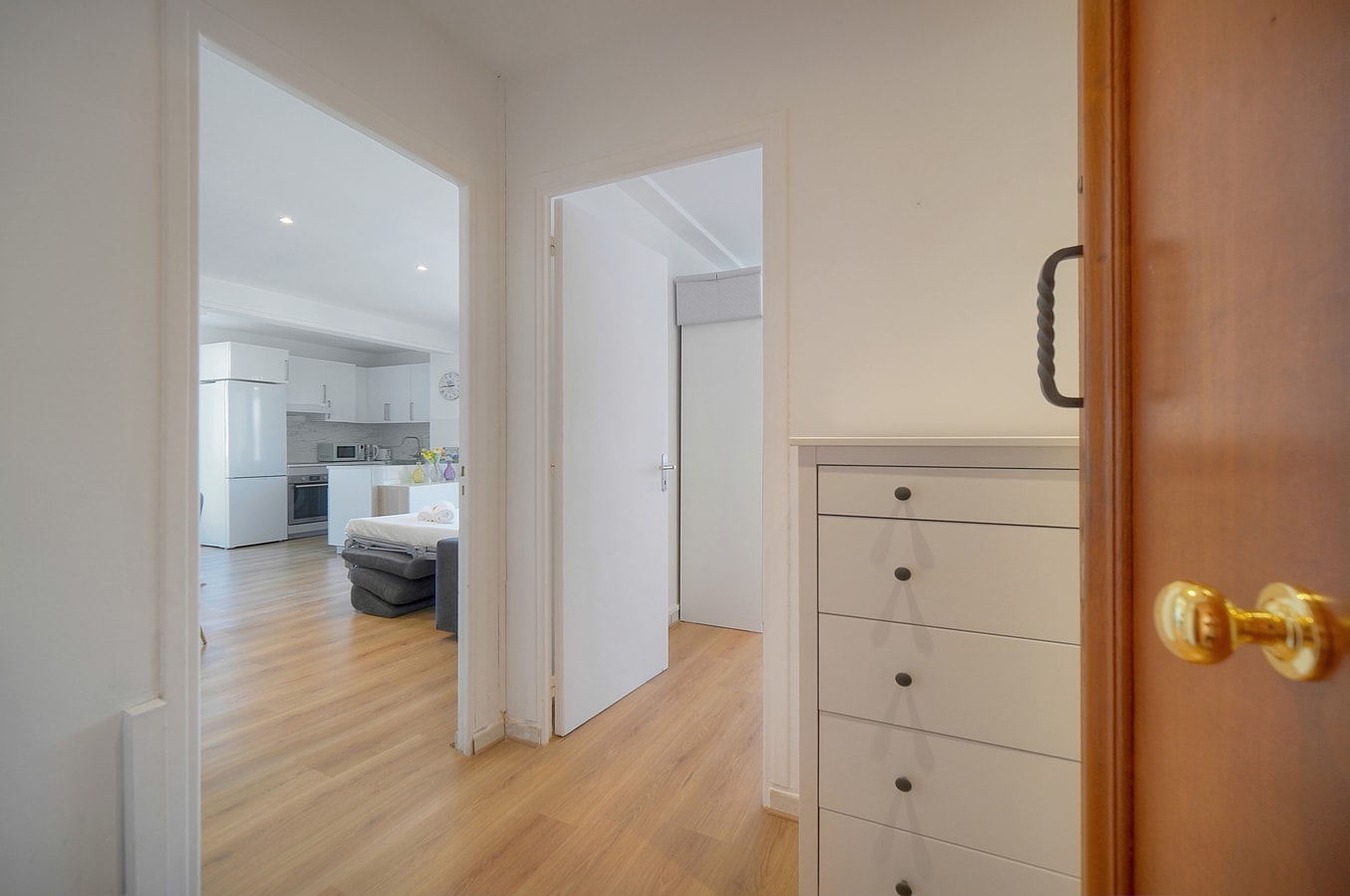 Immogroom - bright and modern apartment with a/c 15 ImmoGroom