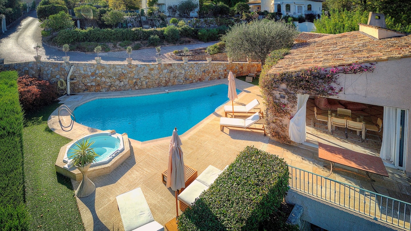 Immogroom - Villa - Swimming pool - AC 61 ImmoGroom