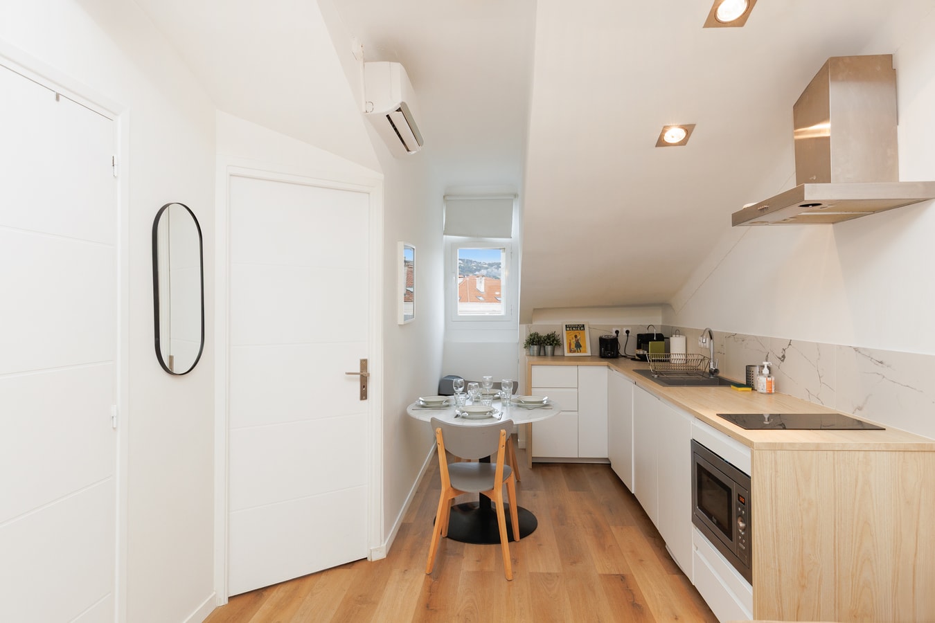 Immogroom - 1 Bedroom  - City Center - AC 13 Upstays