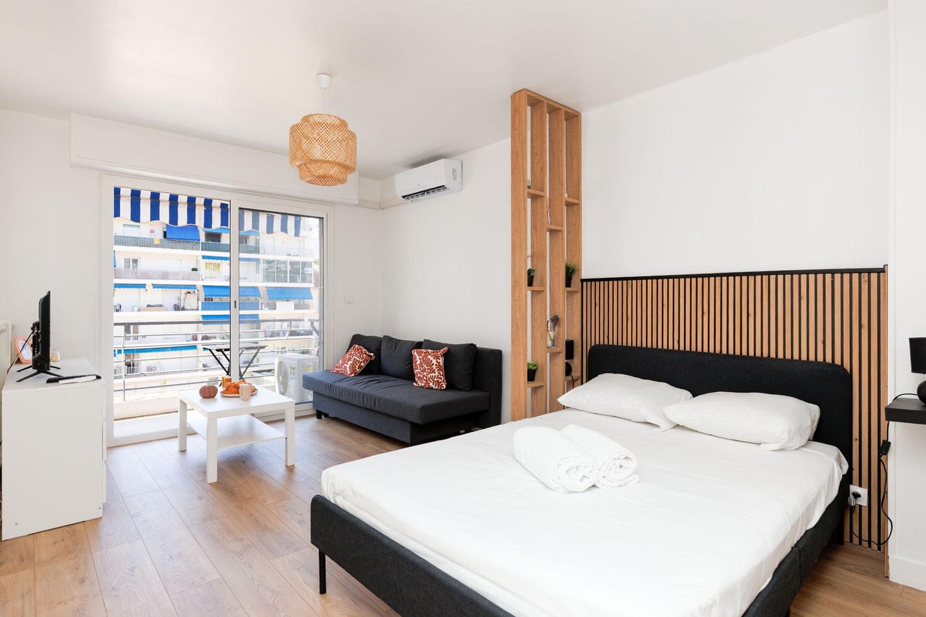 Upstays Studio 28m2 Balcony AC 8 Upstays