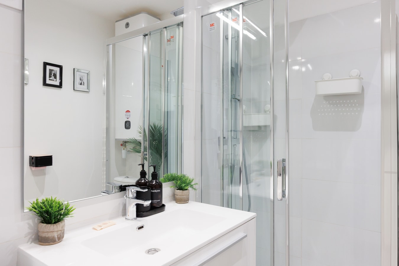 Immogroom-Renovated studio-AC-5min from the beach 10 ImmoGroom