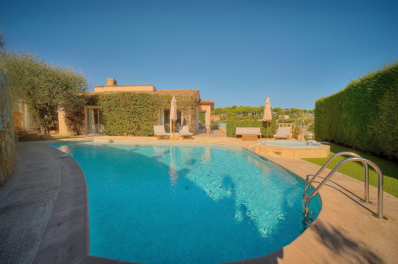Immogroom - Villa - Swimming pool - AC 53 ImmoGroom