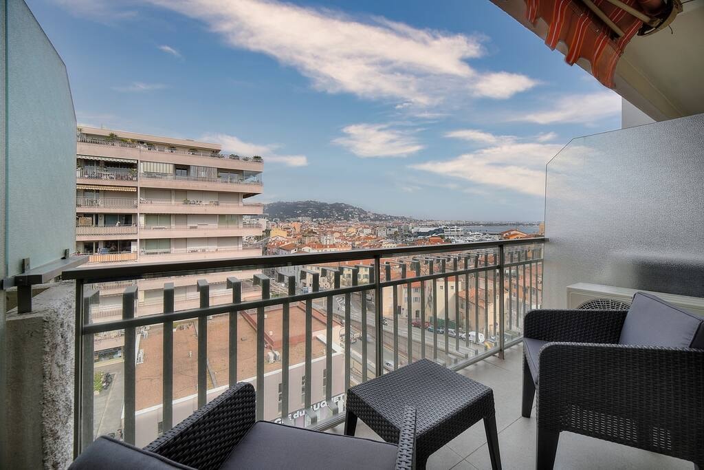 Immogroom - Suquet - Terrasse - Vue mer - AC 5 ImmoGroom