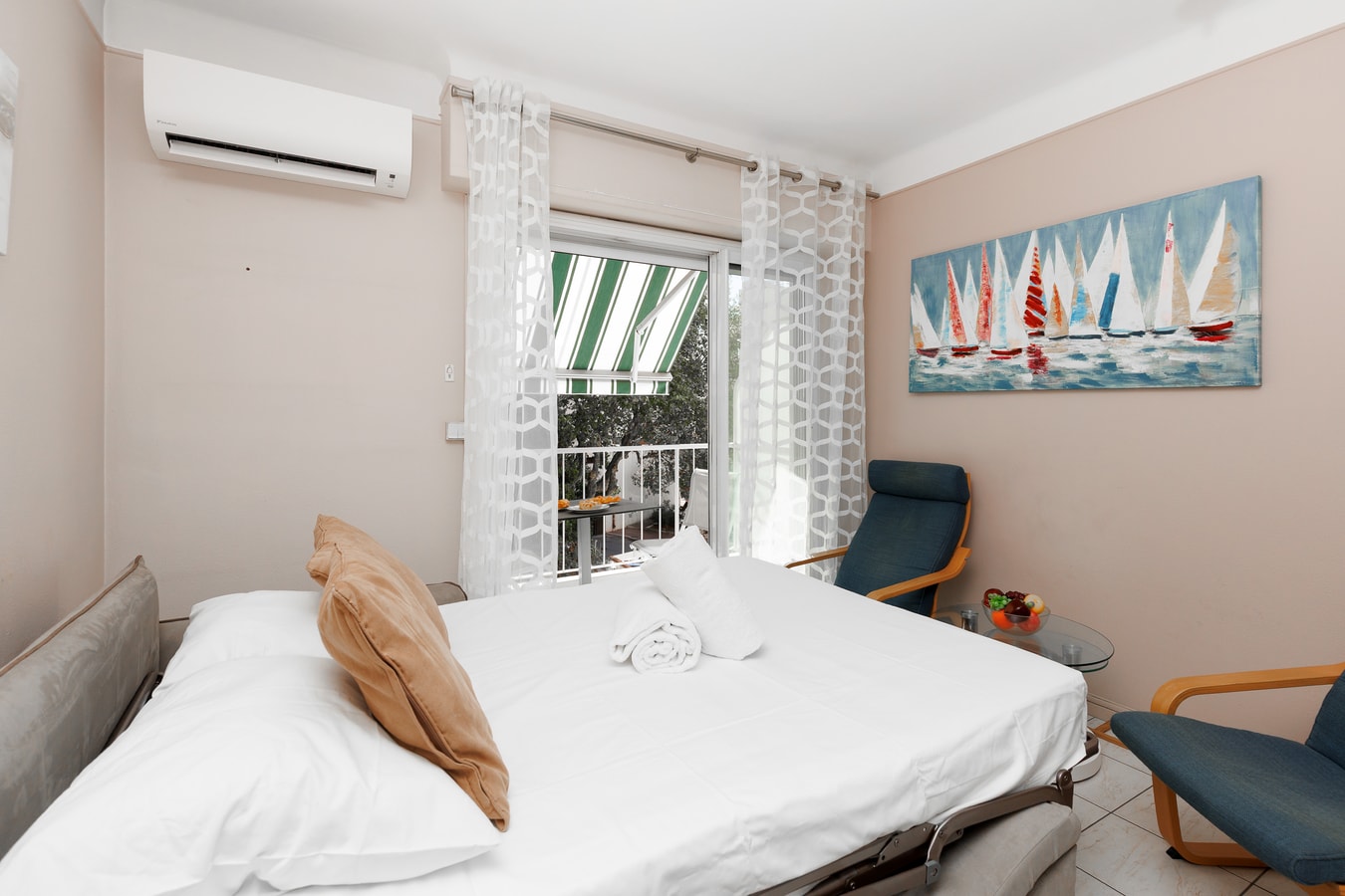 Upstays Cosy Calm 1 Bedroom with terrace and AC 6 Upstays