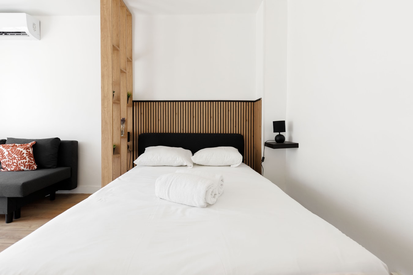 Upstays Studio 28m2 Balcony AC 7 Upstays