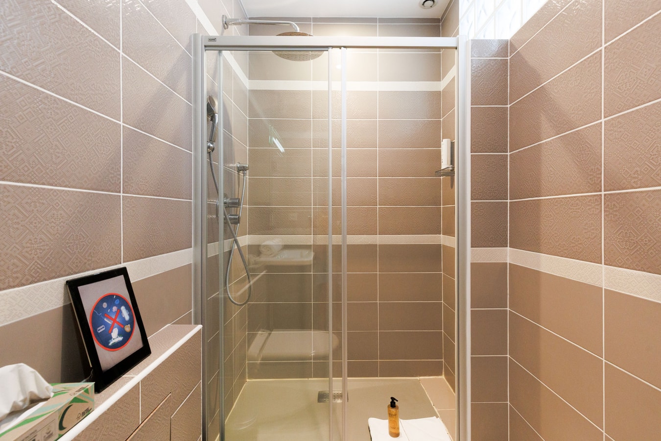 Upstays Spacious 77m² T3 Apartment with Terrace 7 Upstays