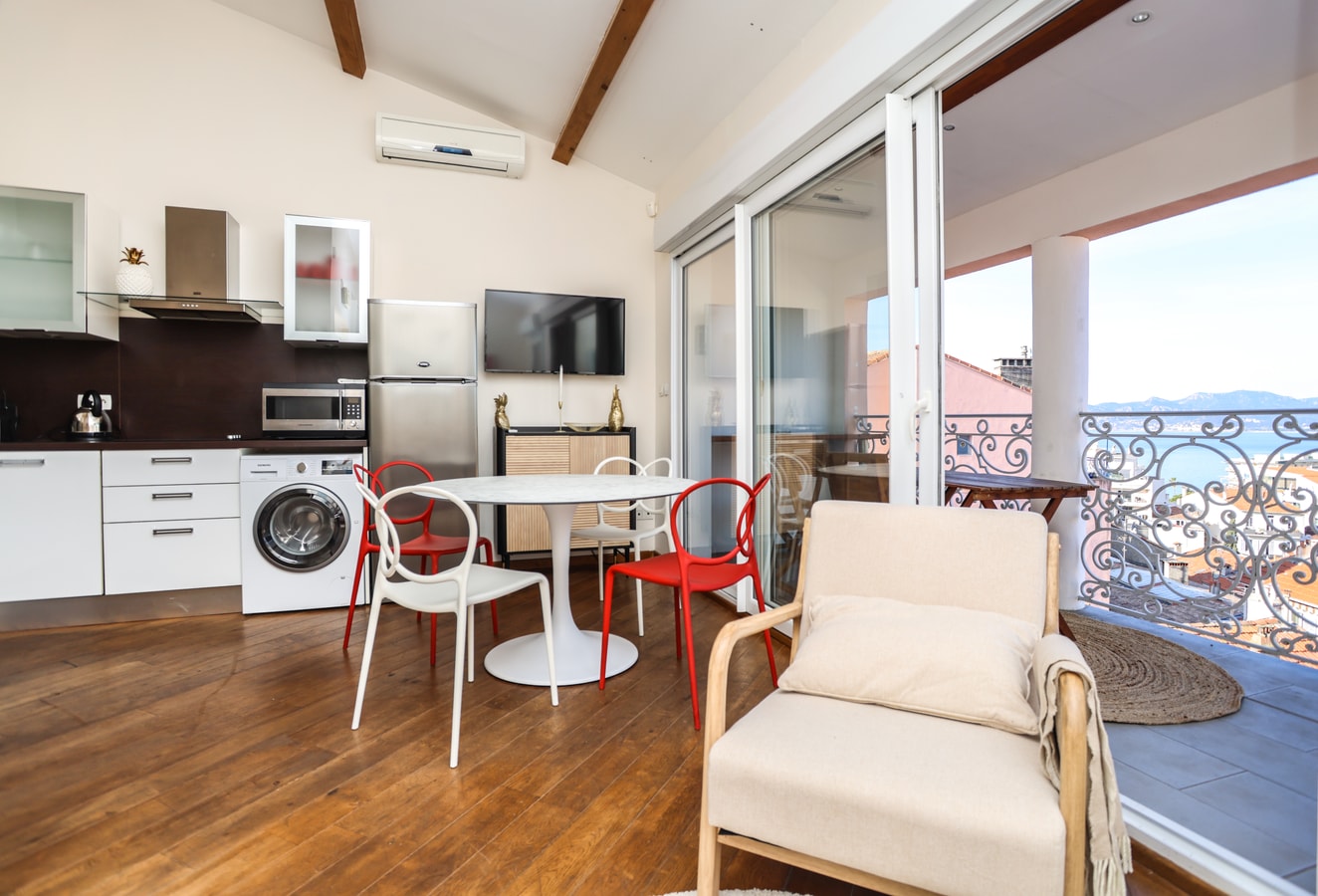 Immogroom - Charming building in Suquet 40 Upstays