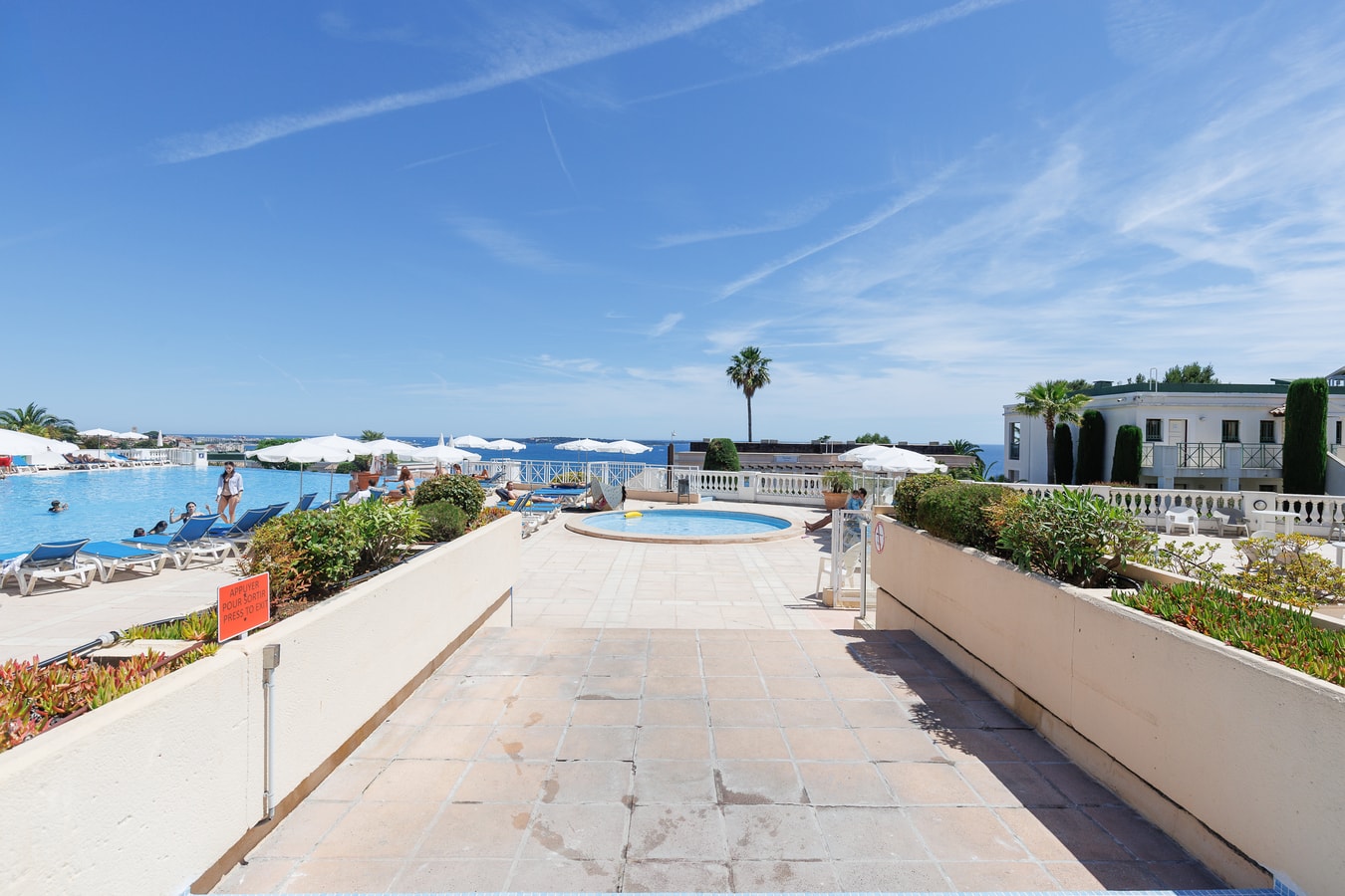 Upstays Garden Terrace Pool 28m² Apartment 14 Upstays