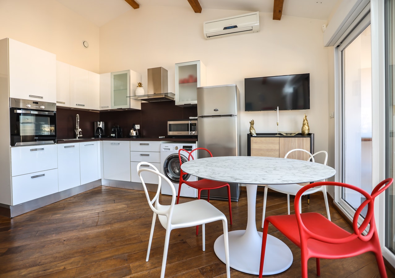 Immogroom - Charming building in Suquet 39 Upstays