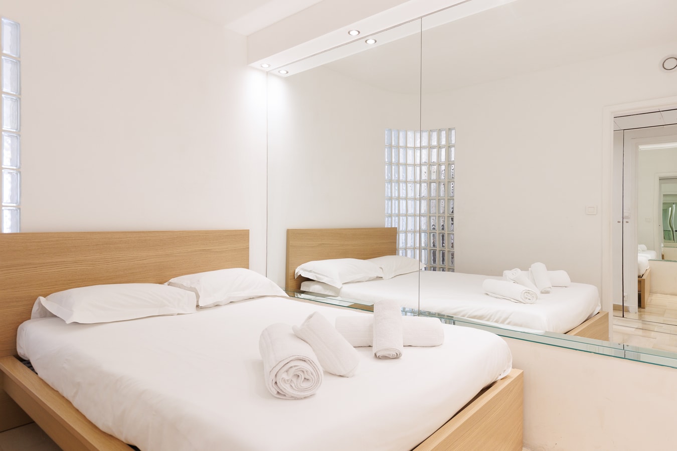 Upstays Elegant 1BR Gray d'Albion 2min from Palais 2 Upstays