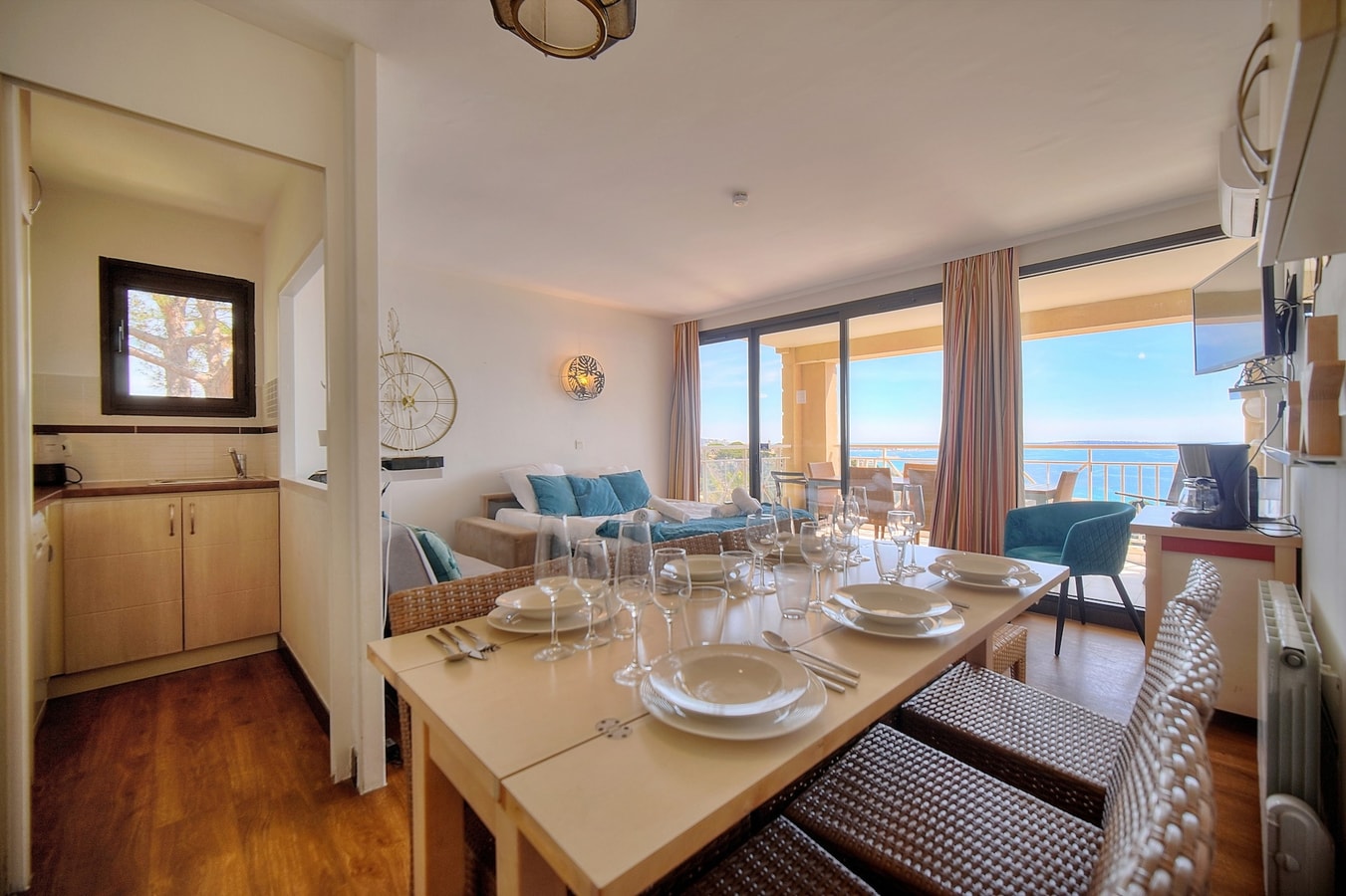 Immogroom  Sea view Pool Terrace Parking AC WIFI 4 ImmoGroom