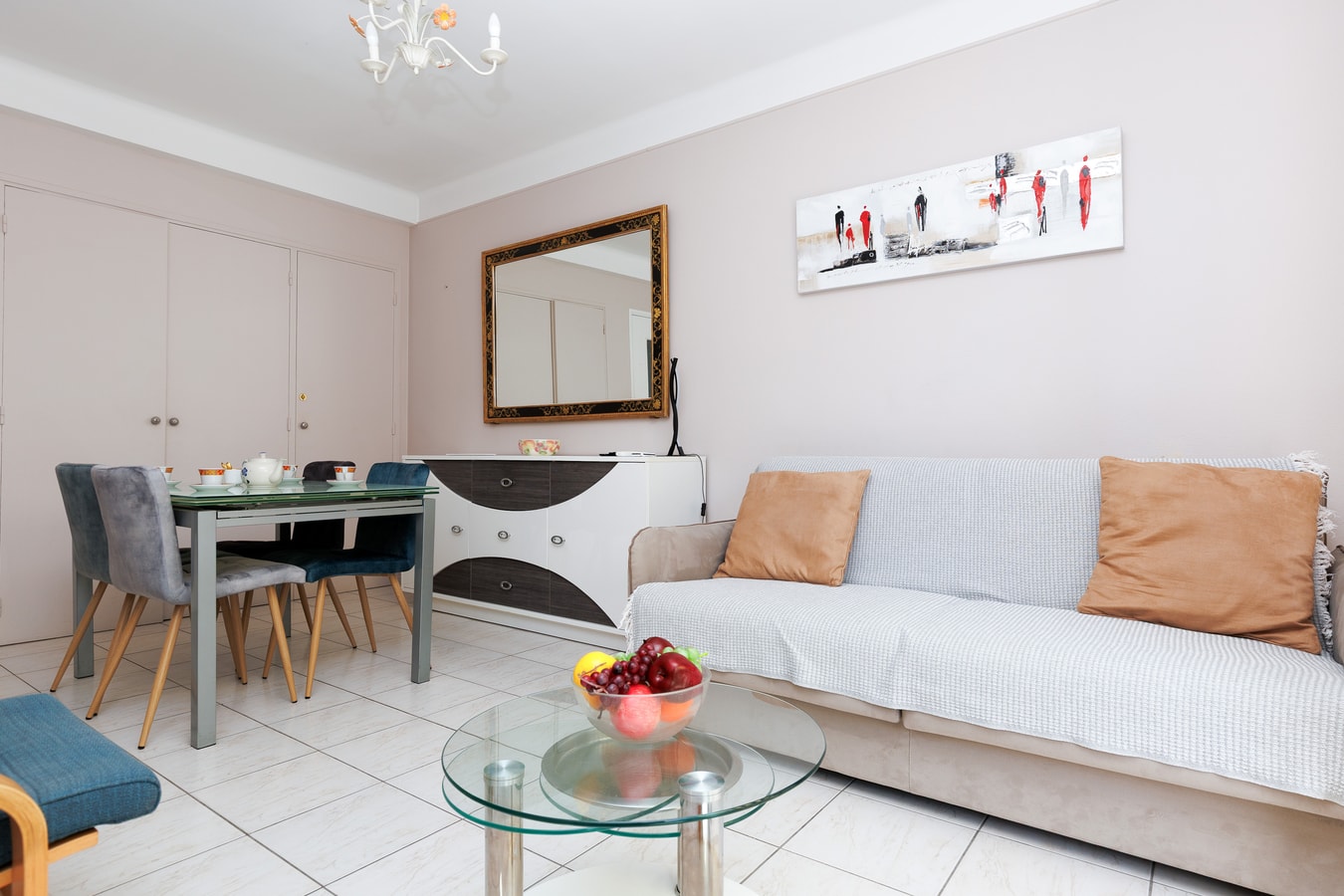 Upstays Cosy Calm 1 Bedroom with terrace and AC Upstays