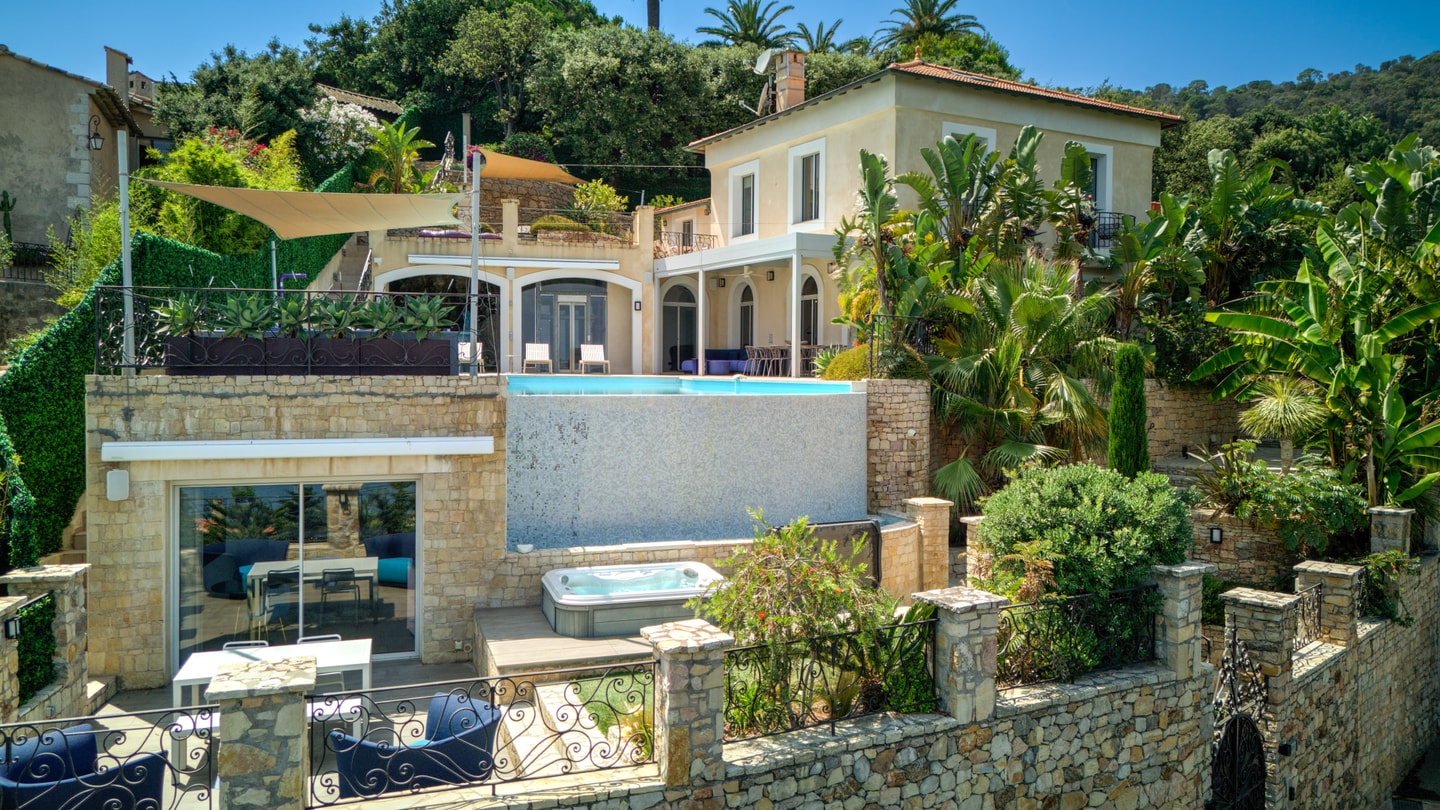 Immogroom - Villa - Infinity Pool  - Sea view - AC 1 ImmoGroom