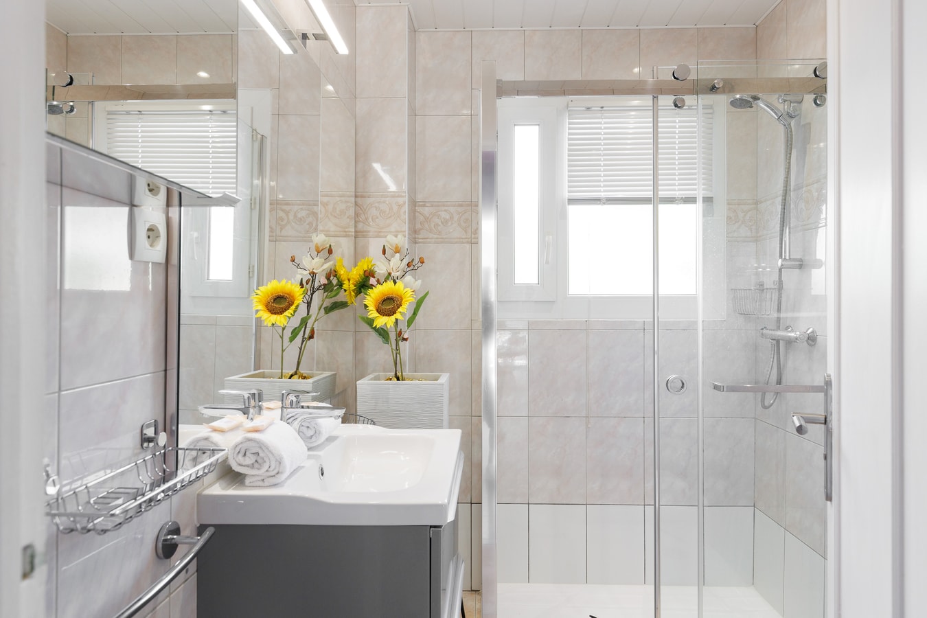 Upstays Cosy Calm 1 Bedroom with terrace and AC 4 Upstays