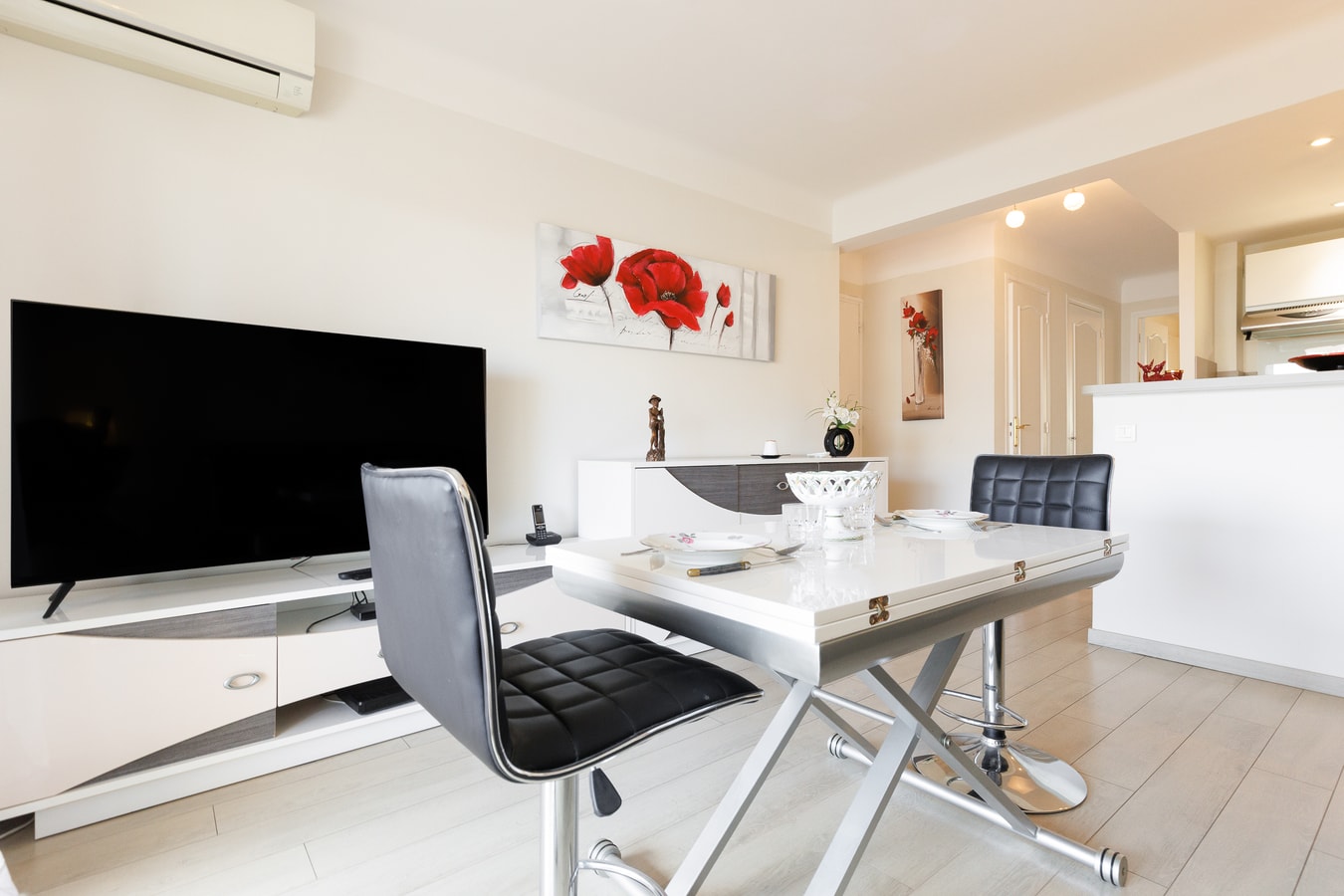 Upstays Bright 1BR 50m² with terrace Cannes center 10 Upstays