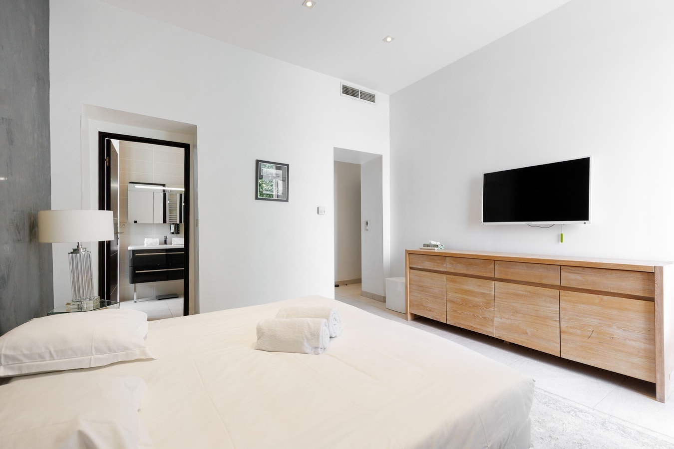 Upstays Spacious 77m² T3 Apartment with Terrace 13 Upstays