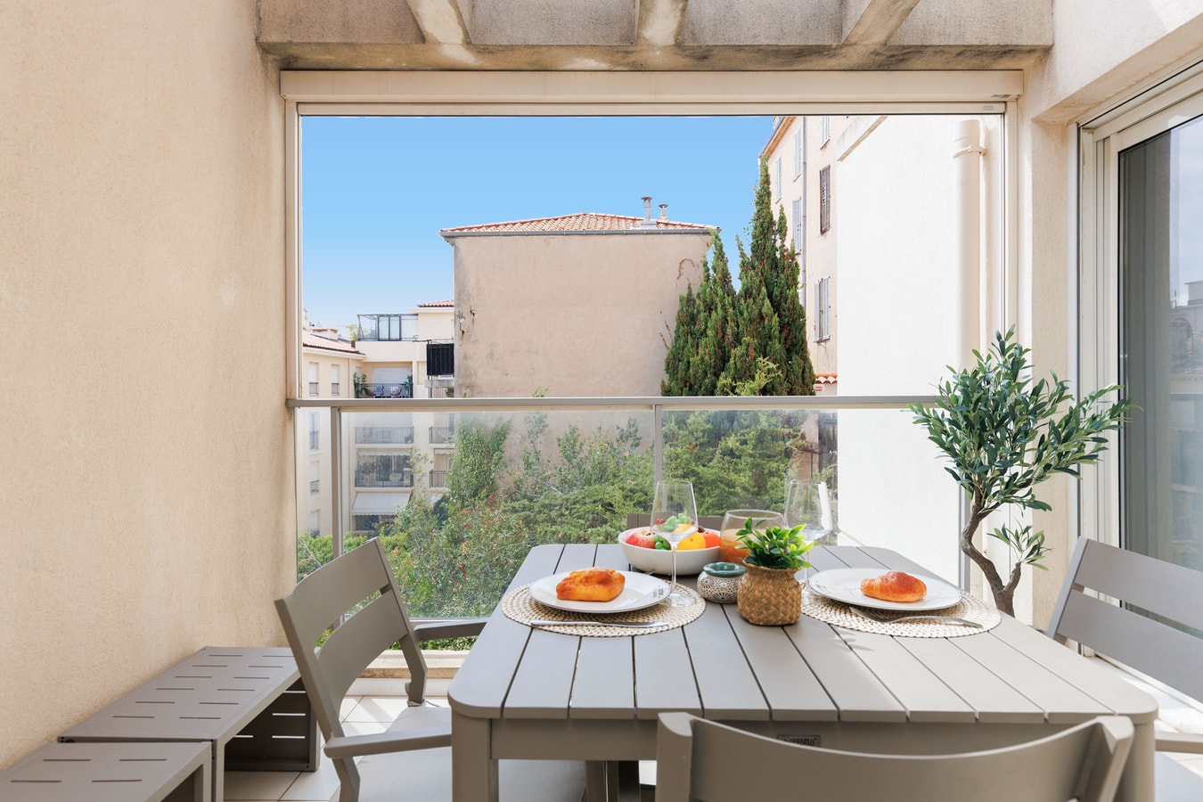 Upstays Le Suquet 1Br with Ac & Terrace 28 Upstays