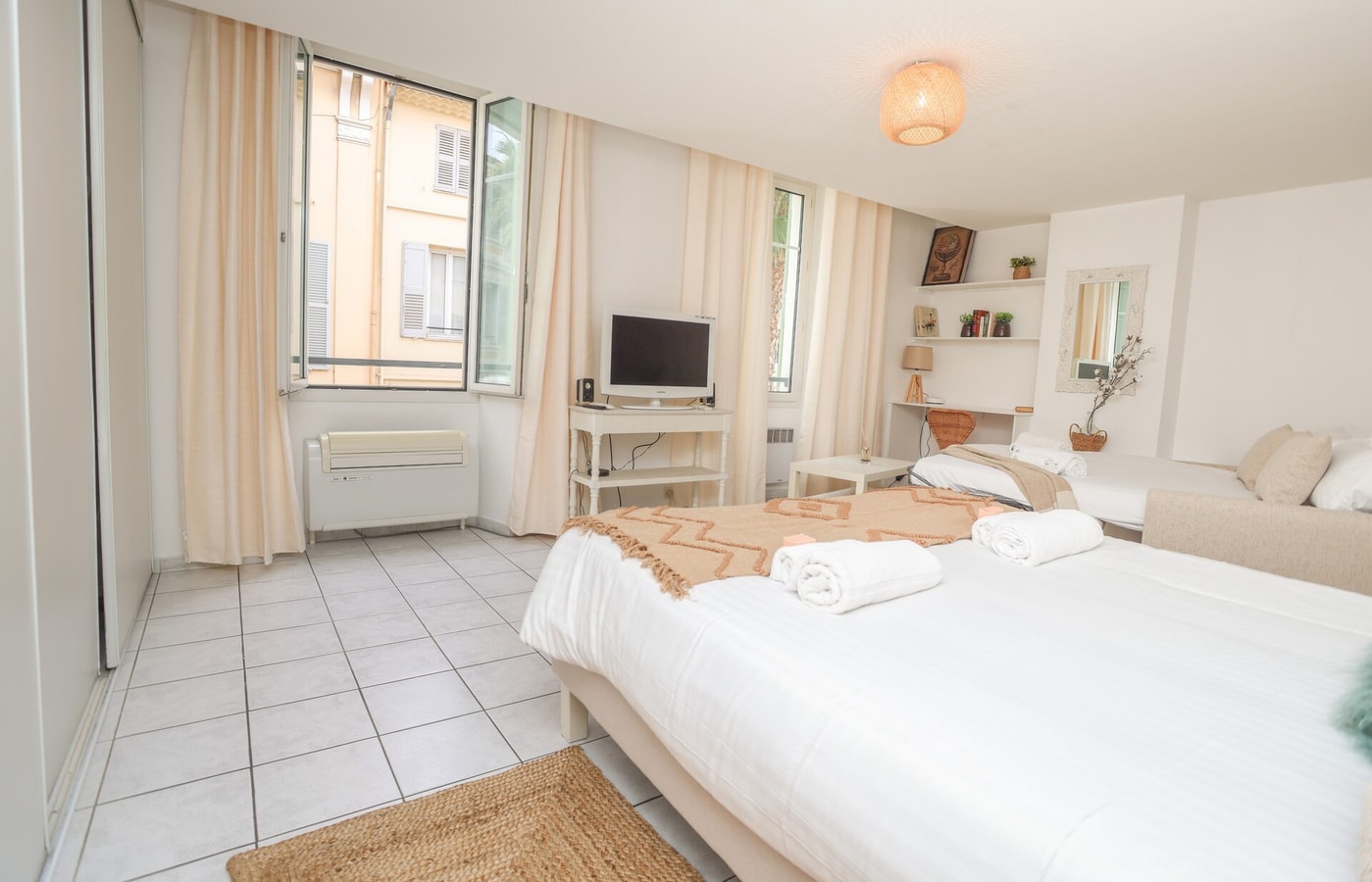 Thor · Immogroom - Best place in Cannes Center - AC - 24 ImmoGroom
