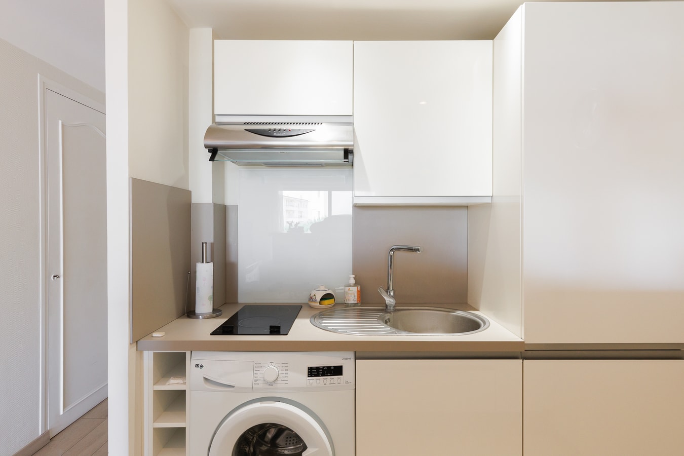 Upstays Bright 1BR 50m² with terrace Cannes center 15 Upstays