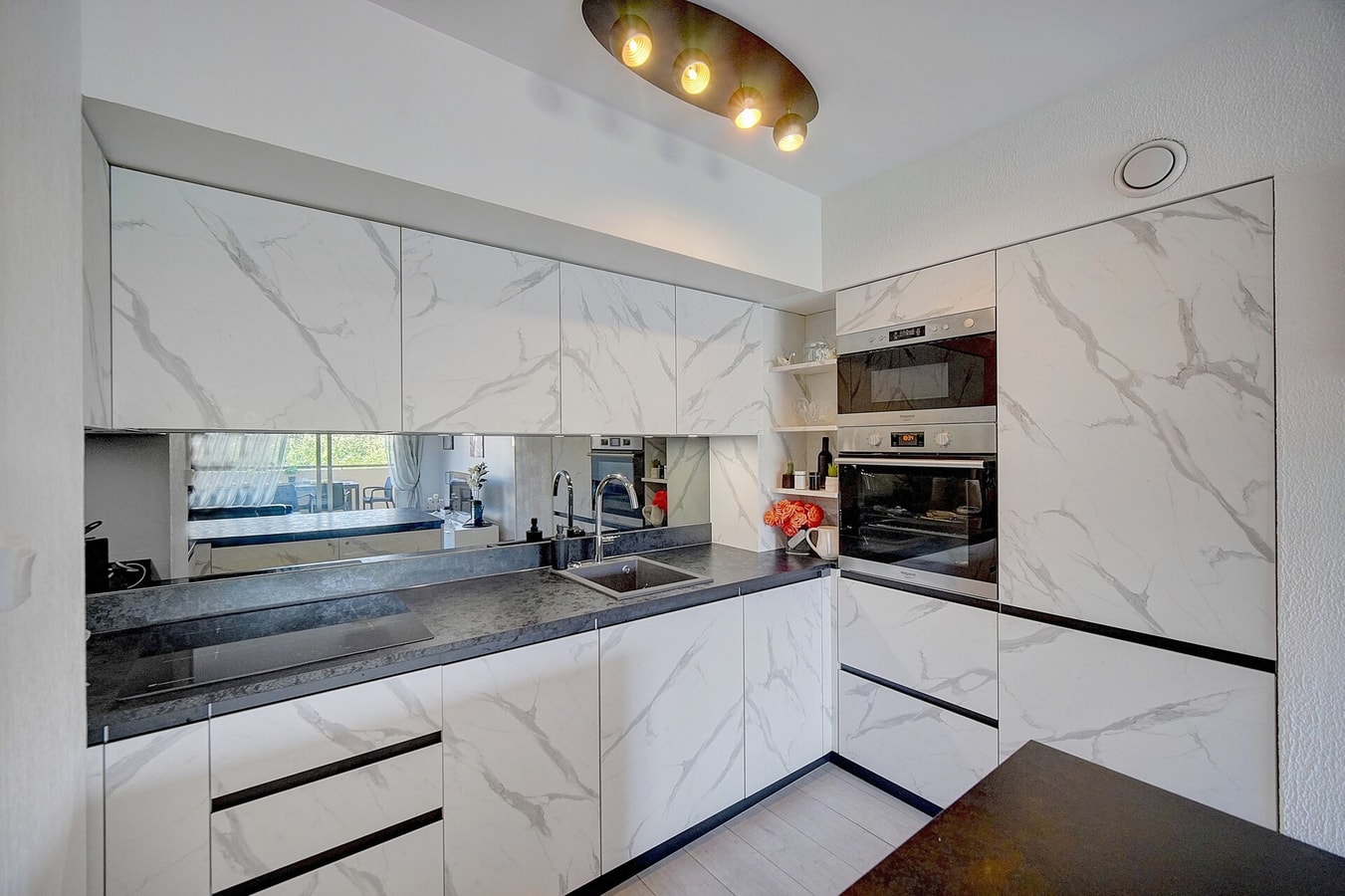 Albaz · Immogroom - 2 Br- Bright - Terrace - Wifi - Air 5 ImmoGroom