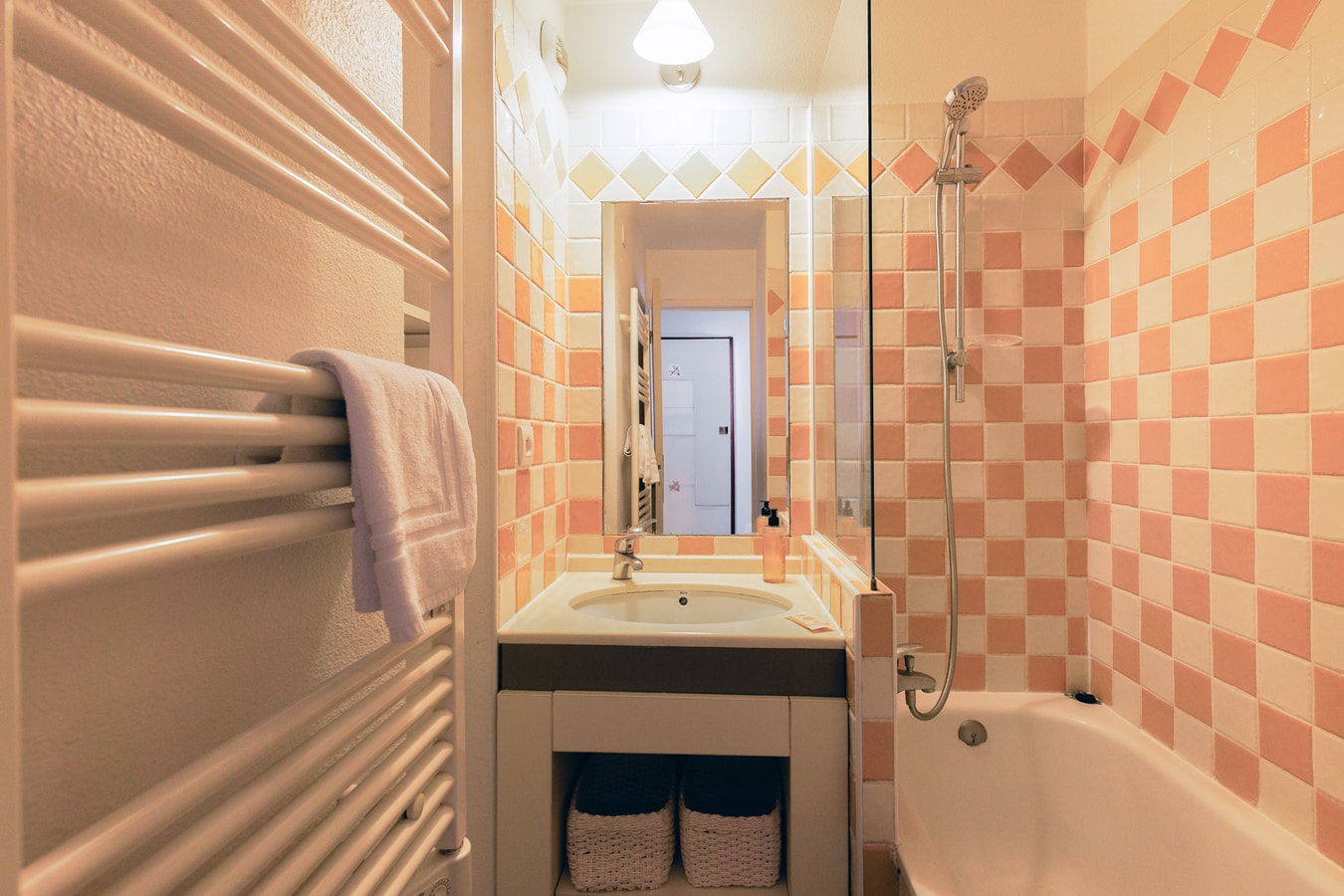 Upstays Garden Terrace Pool 28m² Apartment 3 Upstays