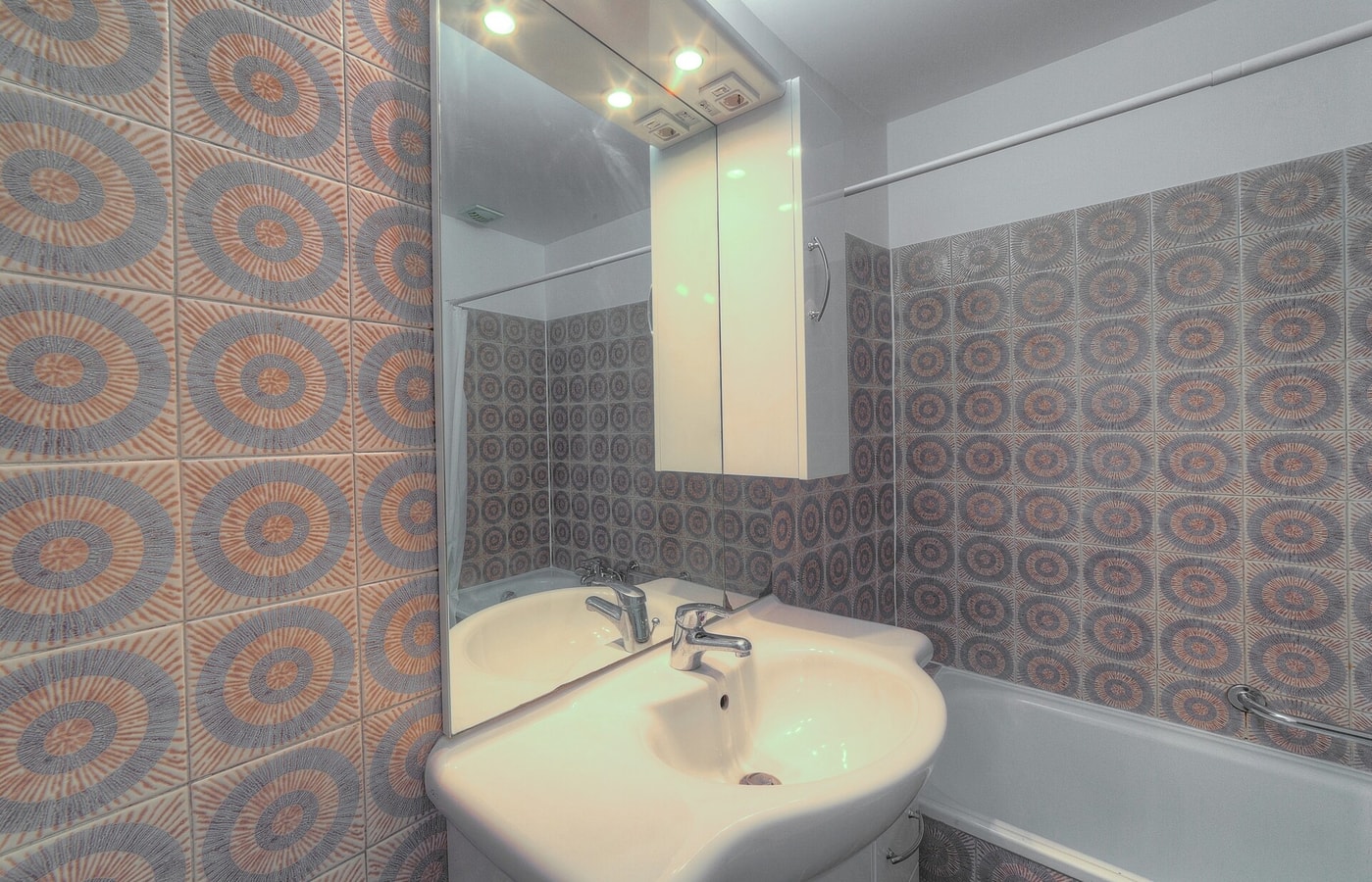 Horloge · Immogroom - Studio - Near Palais des festivals -AC 9 ImmoGroom