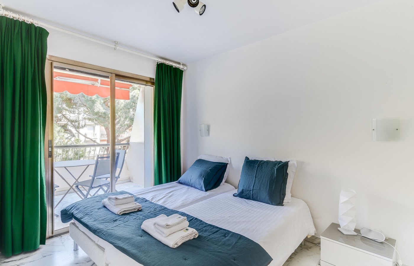 Fleurie · Immogroom-Open view terrace-Parking-Near croisette 1 ImmoGroom