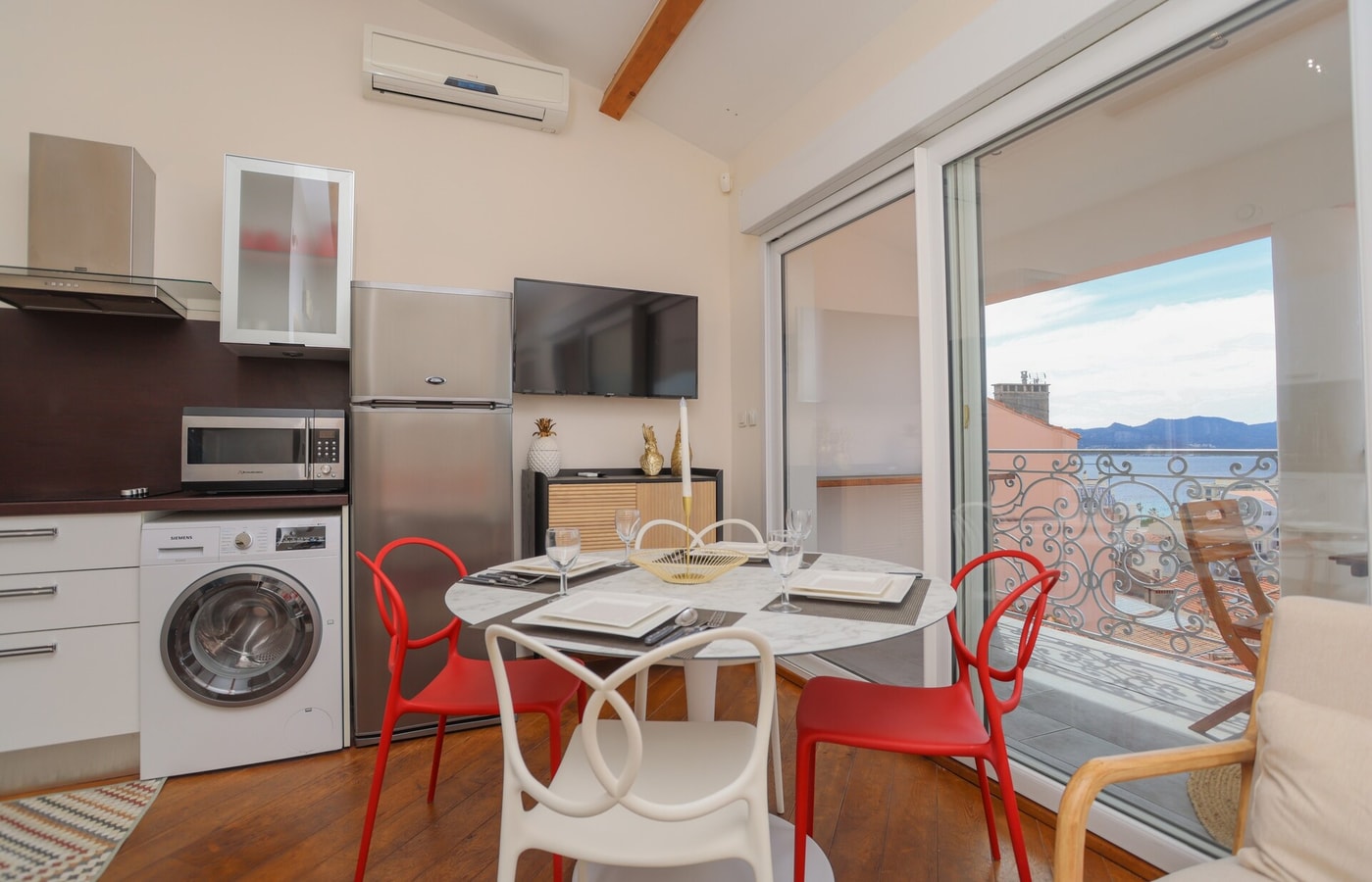 Immogroom - Terrace with sea view - A C - Suquet 7 ImmoGroom