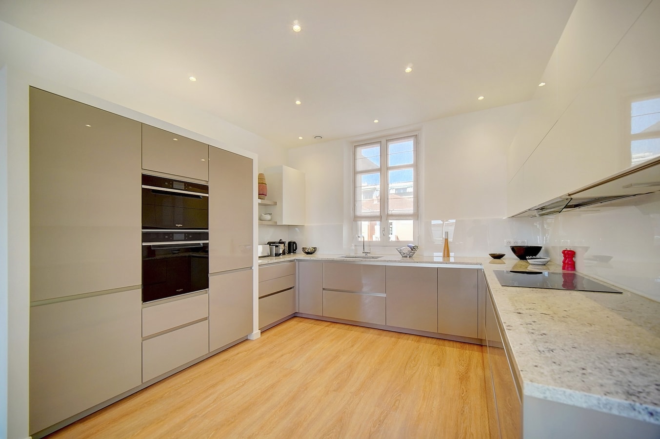 Immogroom - Magnificent 180m² duplex - Parking -AC 14 ImmoGroom