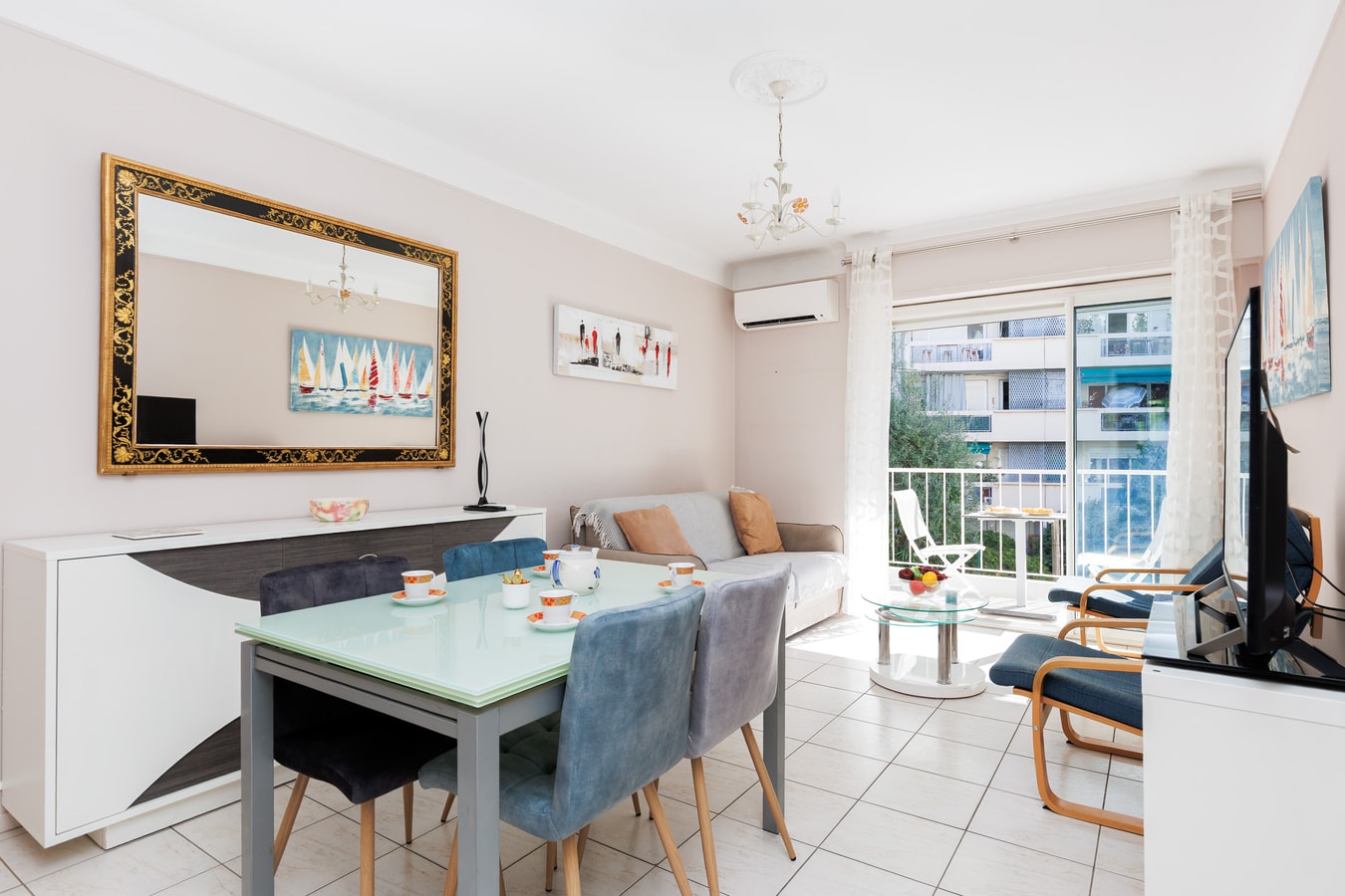 Upstays Cosy Calm 1 Bedroom with terrace and AC 1 Upstays