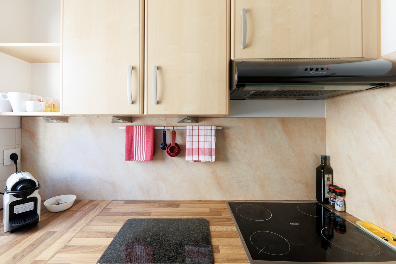 Upstays Elegant T2 with loggia 12 Upstays