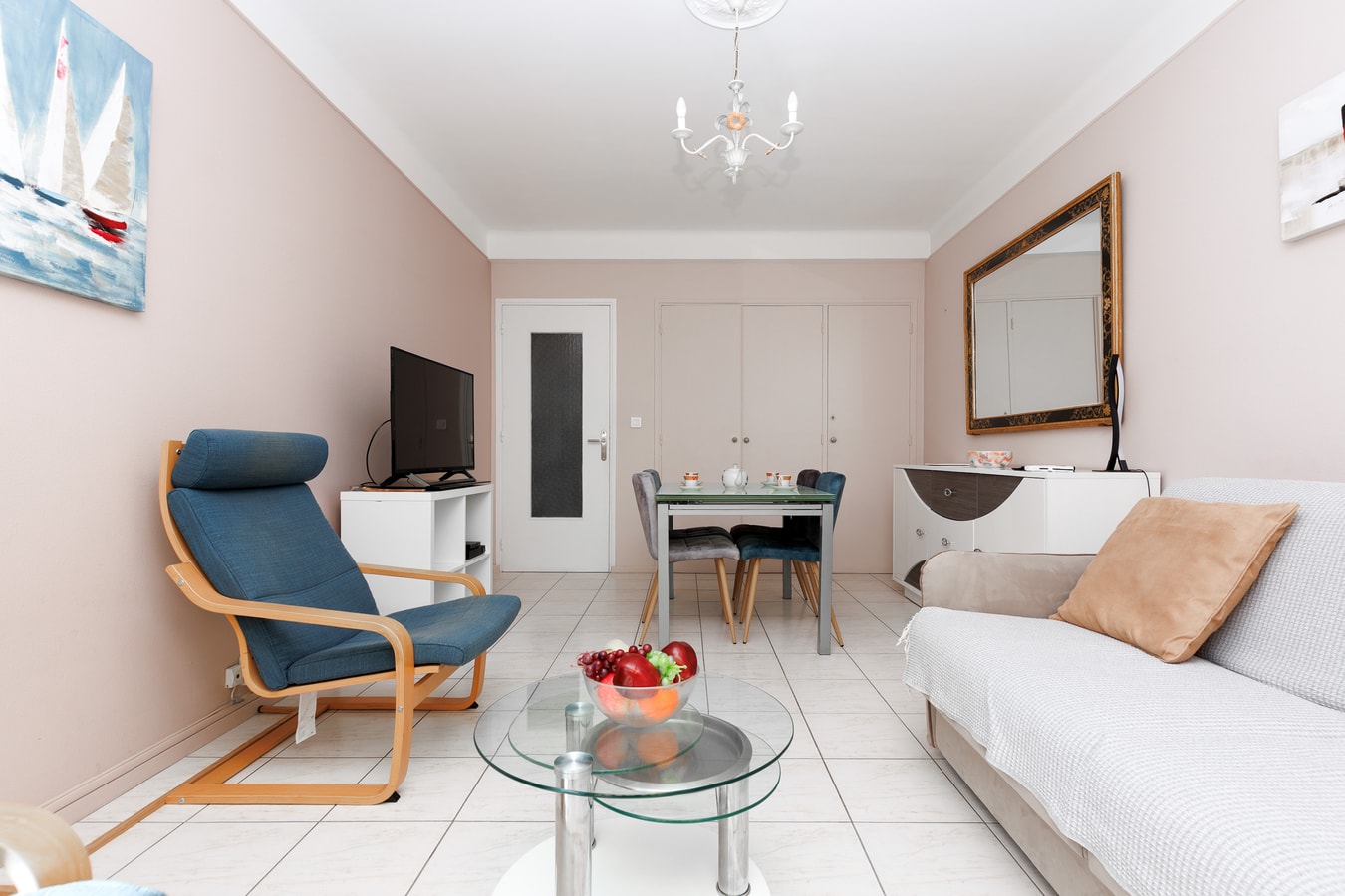Upstays Cosy Calm 1 Bedroom with terrace and AC 16 Upstays