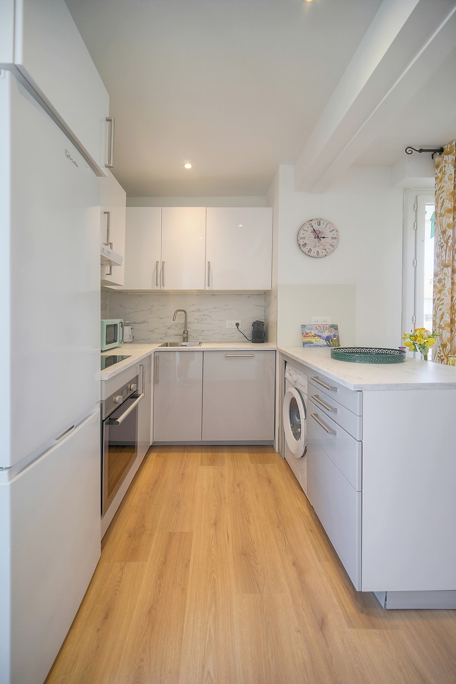 Immogroom - bright and modern apartment with a/c 3 ImmoGroom