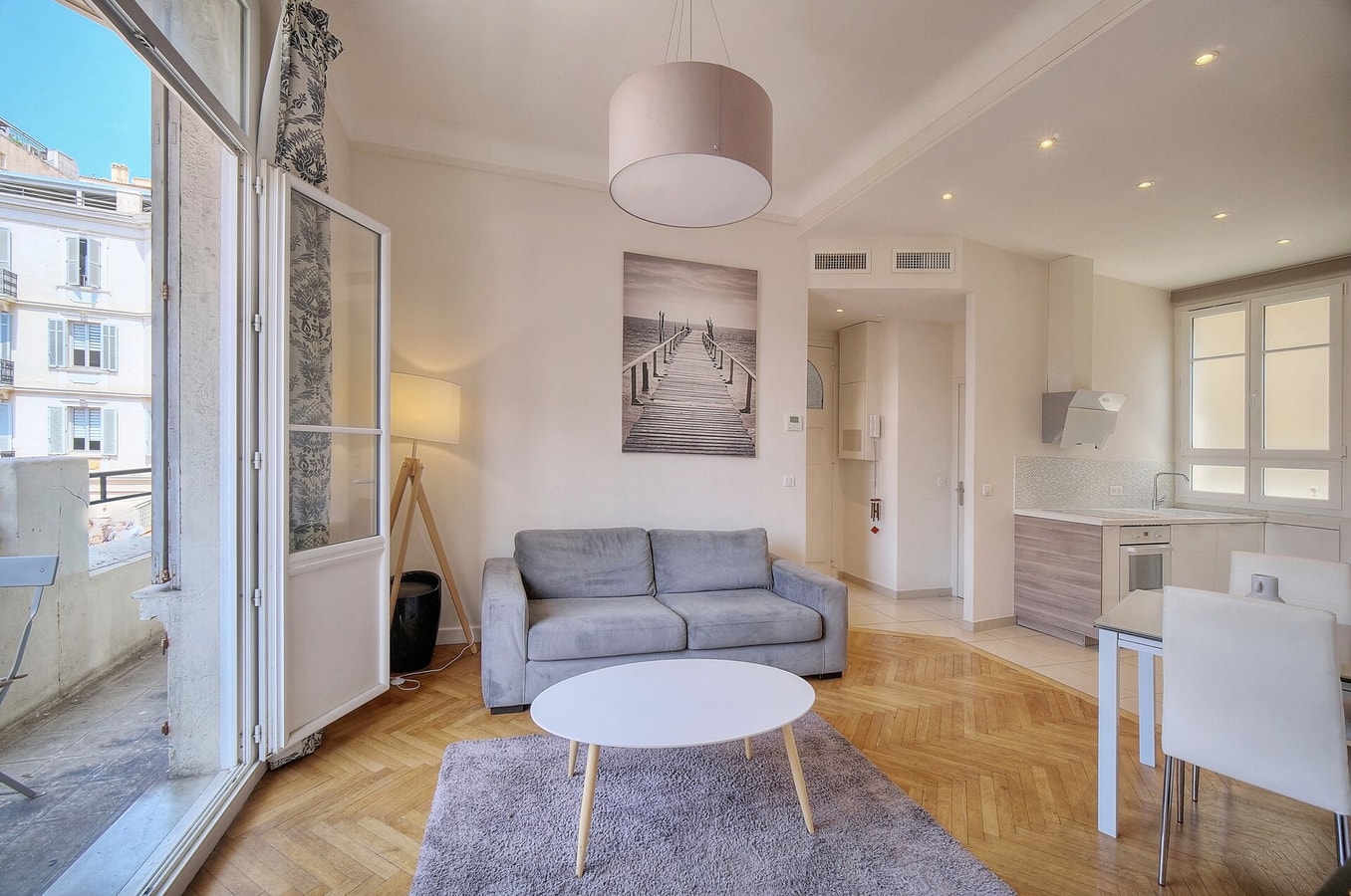 Mood · Immogroom - Close to Palais des festivals-Balcony 10 ImmoGroom