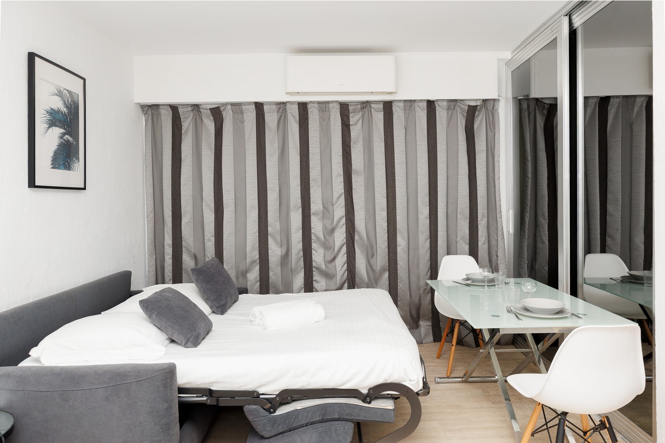 Immogroom – Stylish Studio – Beach 1 min away- AC 19 ImmoGroom