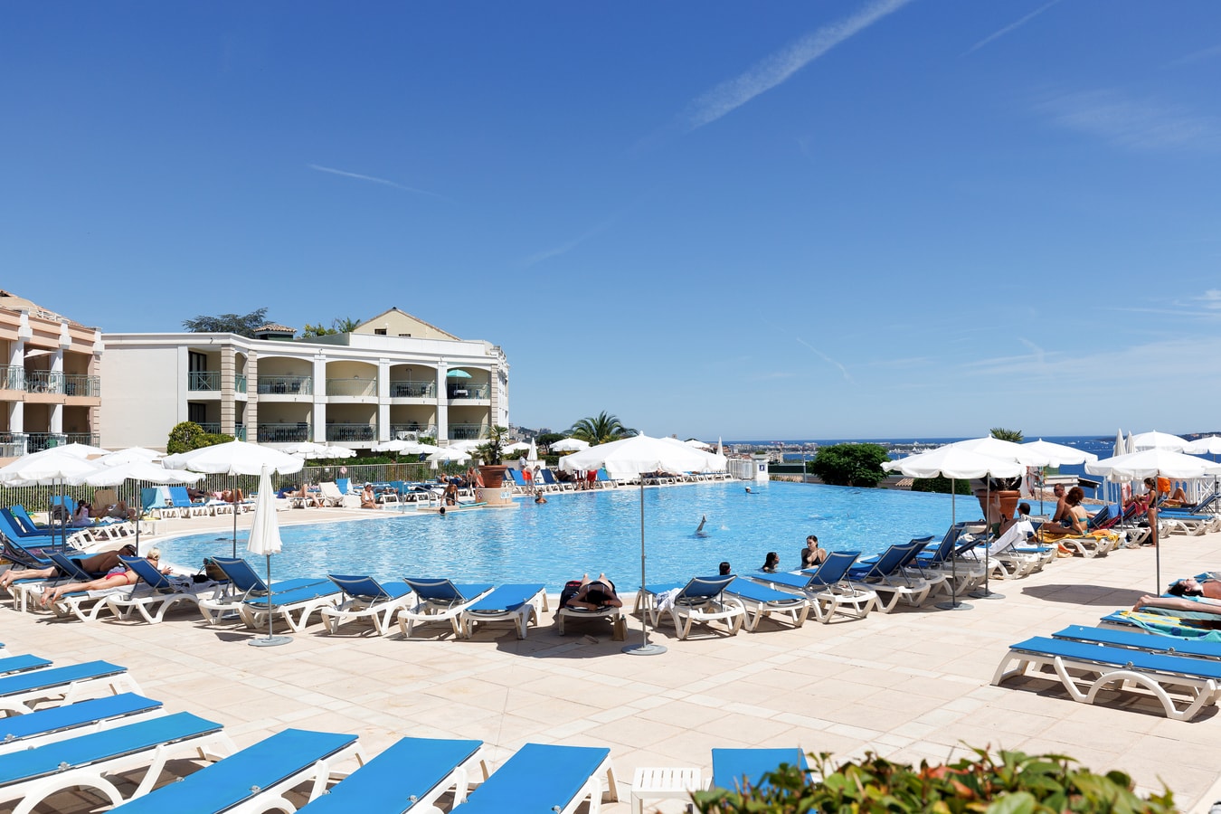 Upstays Garden Terrace Pool 28m² Apartment 11 Upstays