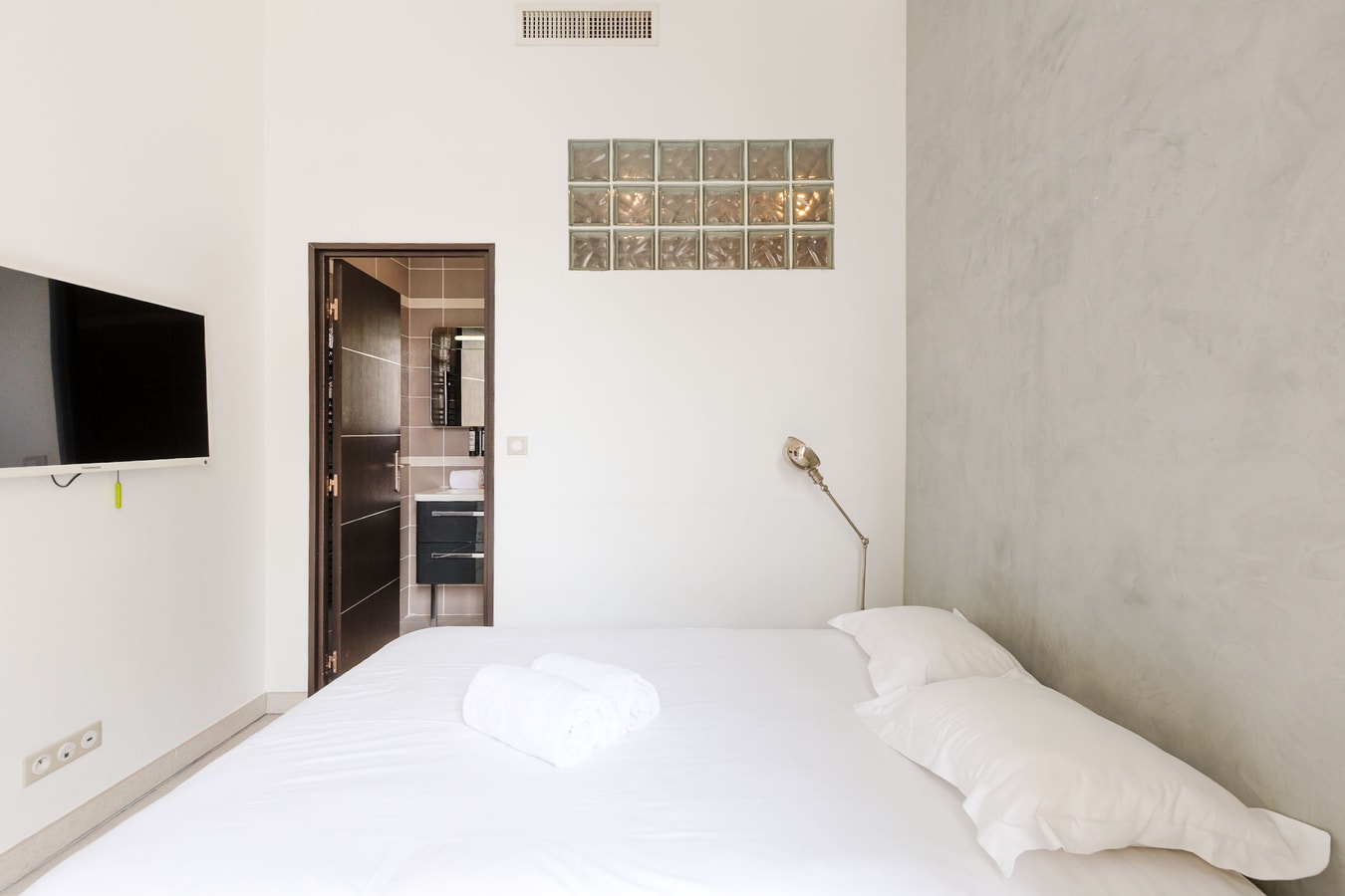 Upstays Spacious 77m² T3 Apartment with Terrace 4 Upstays