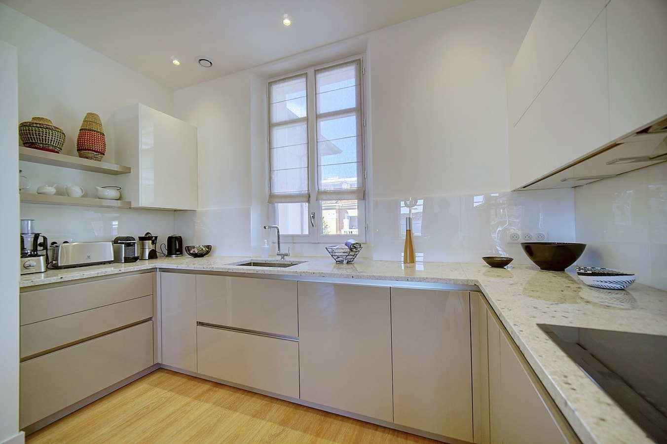 Immogroom - Magnificent 180m² duplex - Parking -AC 15 ImmoGroom